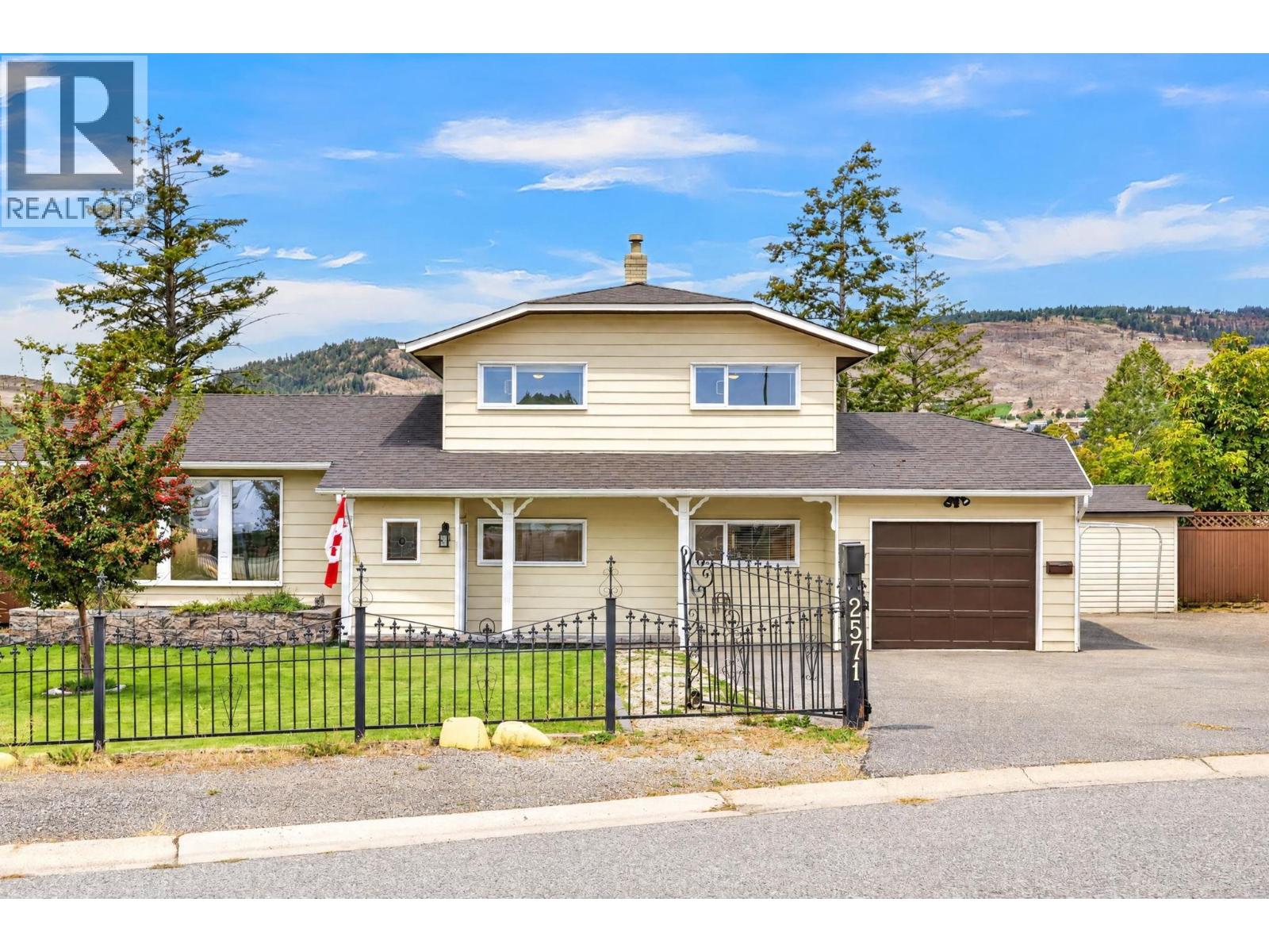 2571 Pineridge Place, West Kelowna, British Columbia  V4T 2J7 - Photo 4 - 10402553