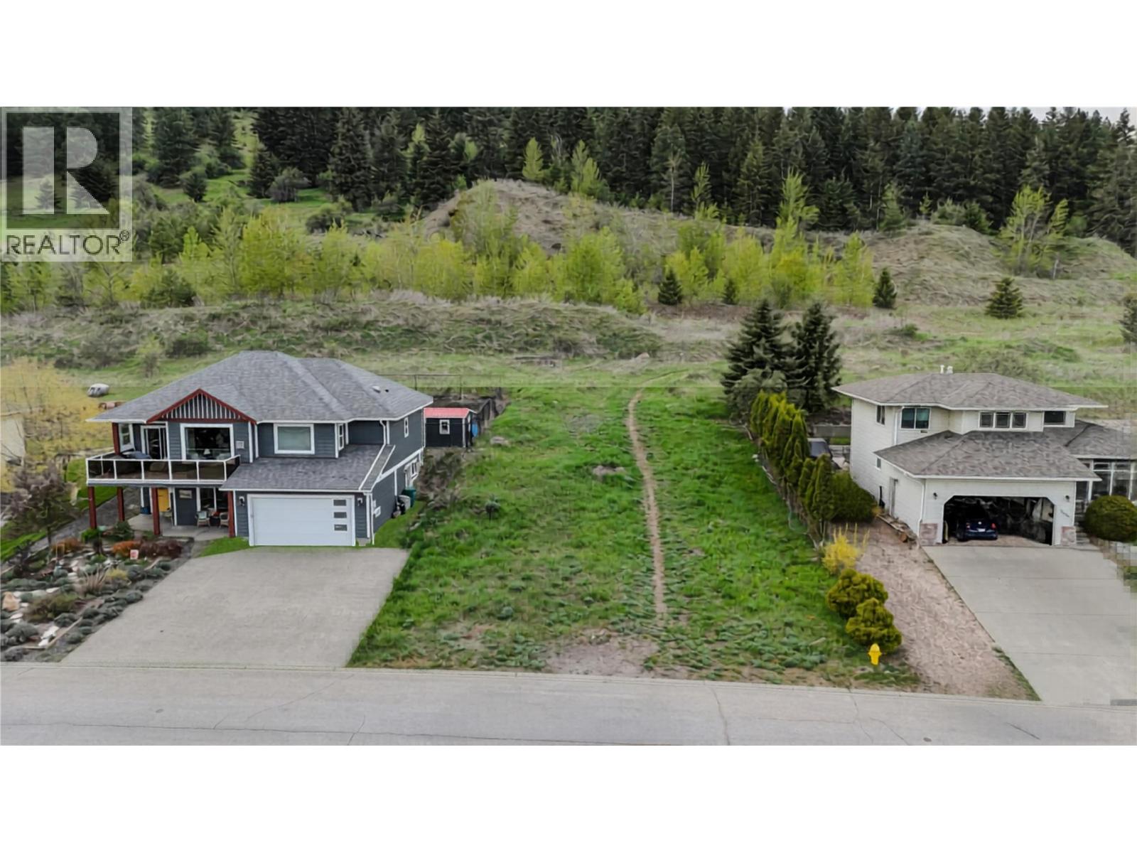 2000 Mountain View Avenue, Lumby, British Columbia  V0E 2G0 - Photo 1 - 10402130