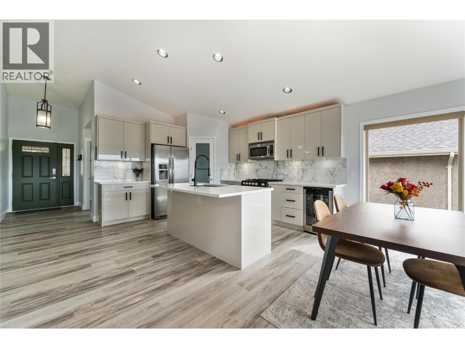 3516 Camelback Drive, Kelowna, British Columbia  V1X 8A7 - Photo 11 - 10402559