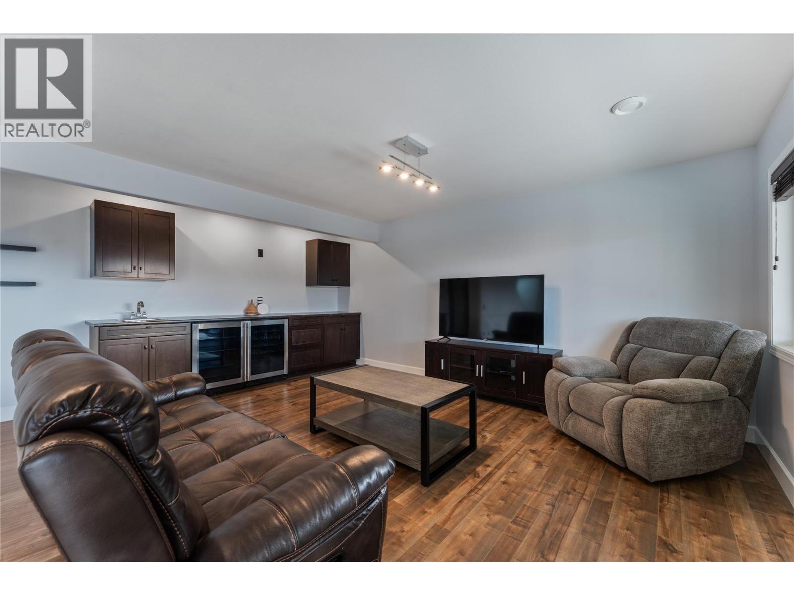3516 Camelback Drive, Kelowna, British Columbia  V1X 8A7 - Photo 43 - 10402559