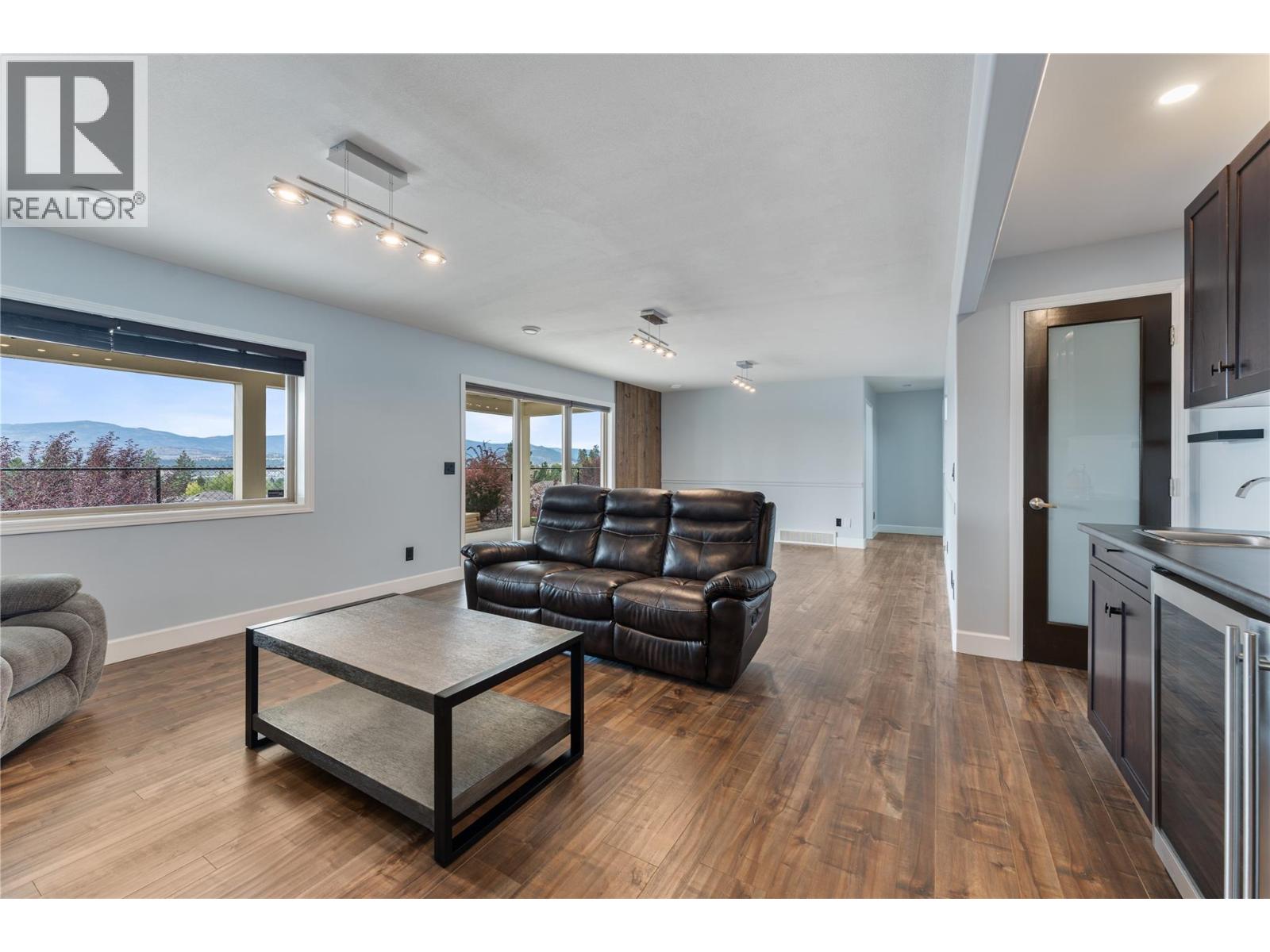 3516 Camelback Drive, Kelowna, British Columbia  V1X 8A7 - Photo 44 - 10402559