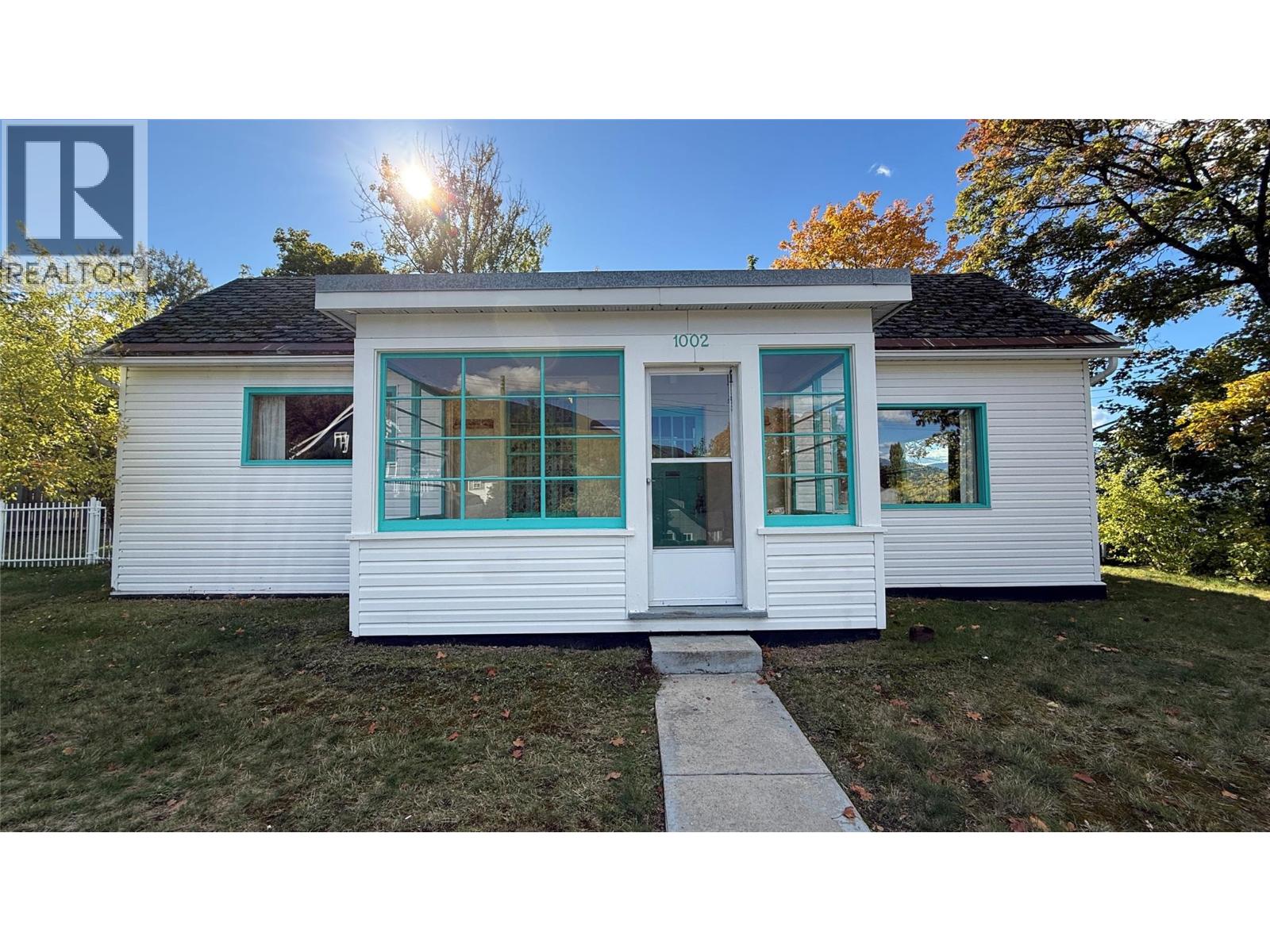 1002 Kootenay Street, Nelson, British Columbia  V1L 1L4 - Photo 7 - 10402521