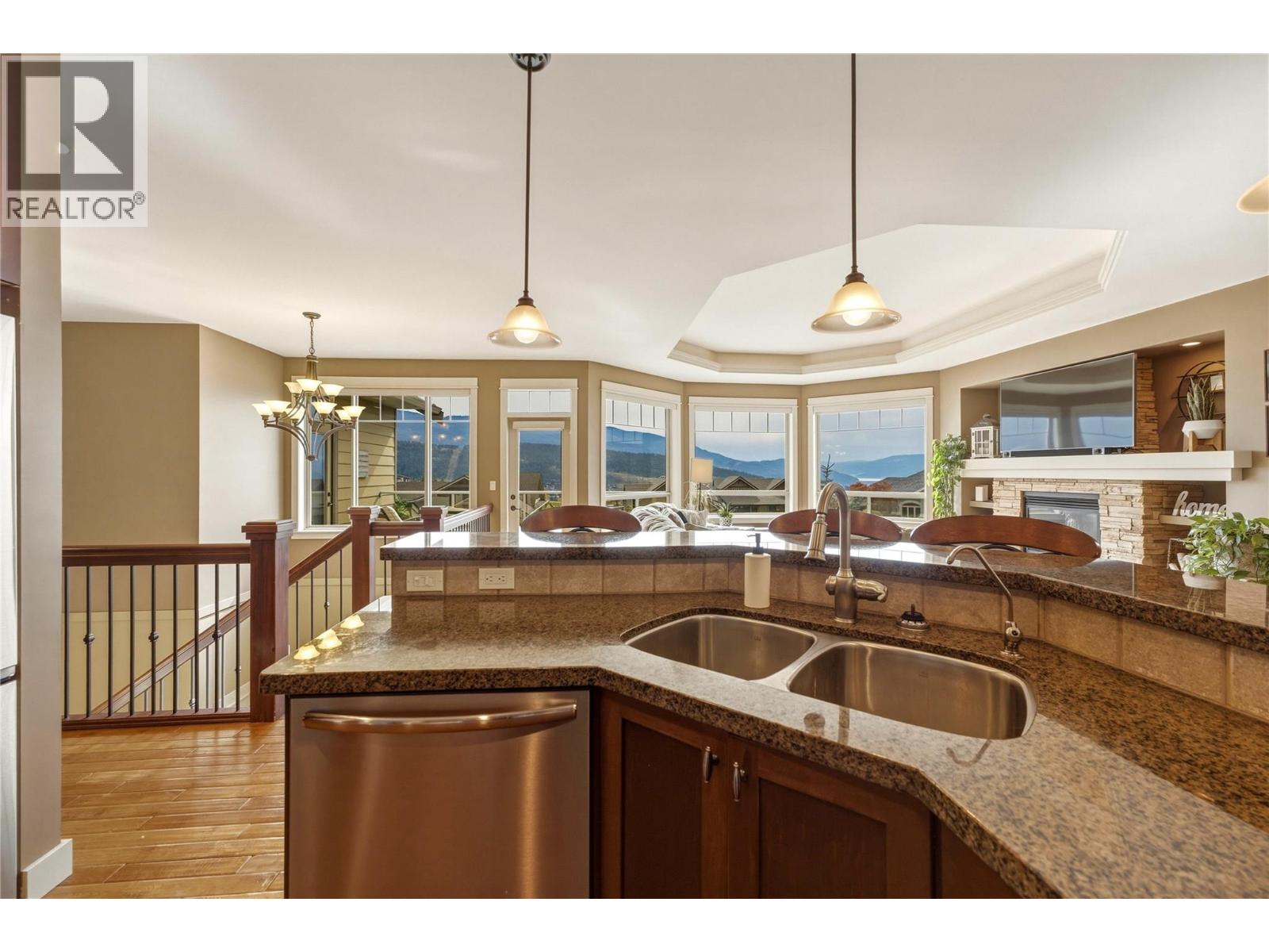 547 Mt. Tanner Place, Coldstream, British Columbia  V1B 4B4 - Photo 16 - 10402332