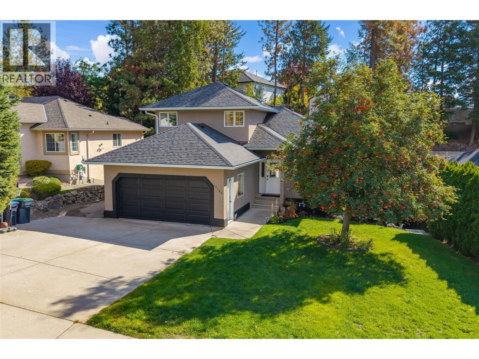 2109 Sunview Drive, West Kelowna, British Columbia  V1Z 3P9 - Photo 1 - 10402330