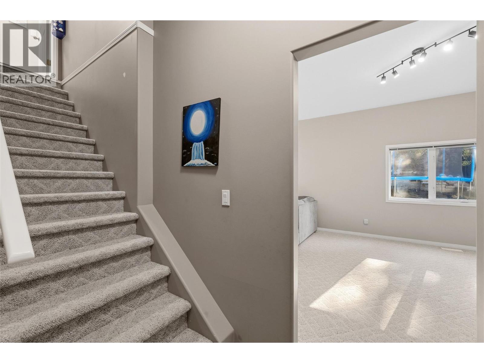 2109 Sunview Drive, West Kelowna, British Columbia  V1Z 3P9 - Photo 45 - 10402330