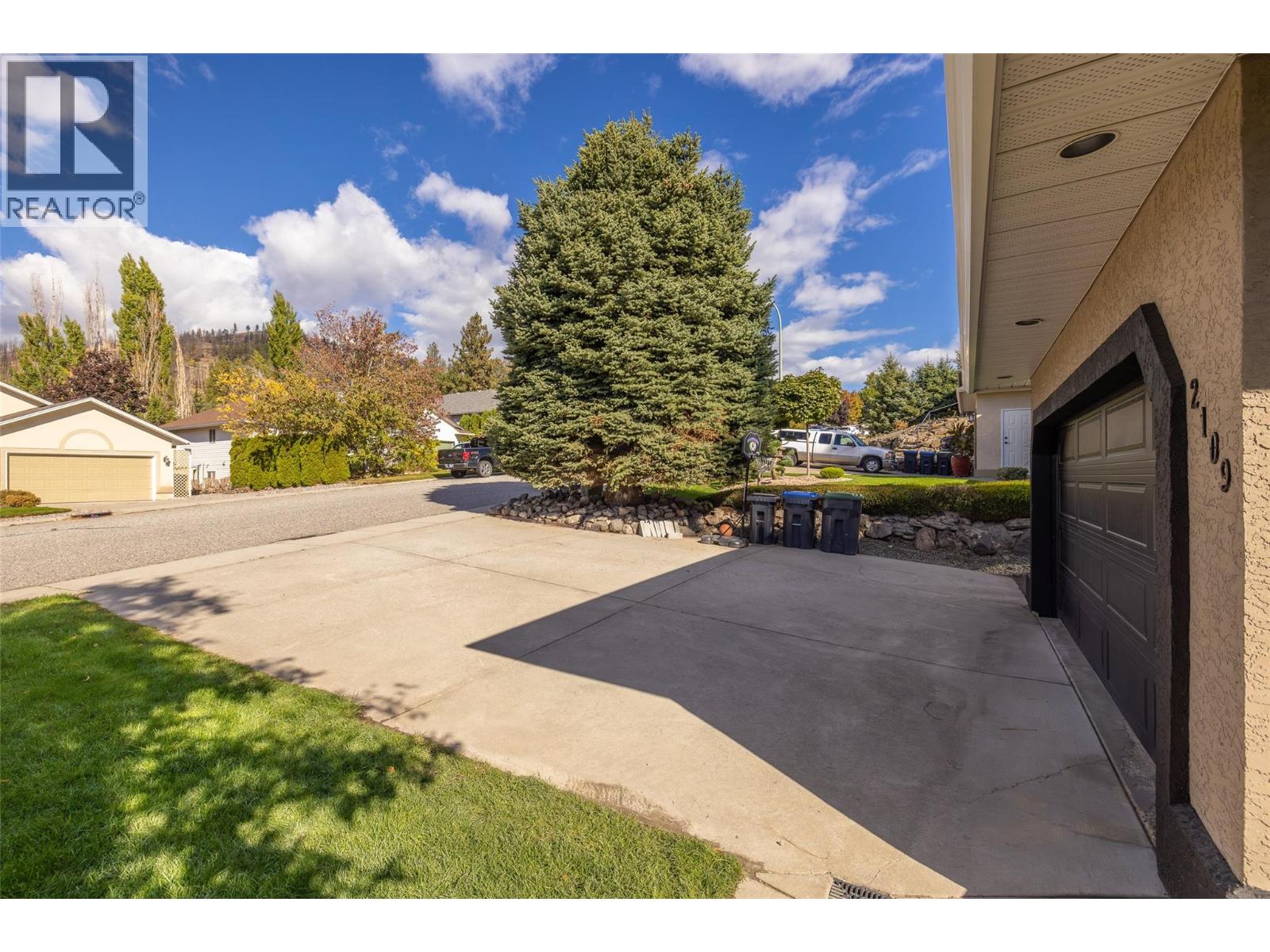2109 Sunview Drive, West Kelowna, British Columbia  V1Z 3P9 - Photo 75 - 10402330