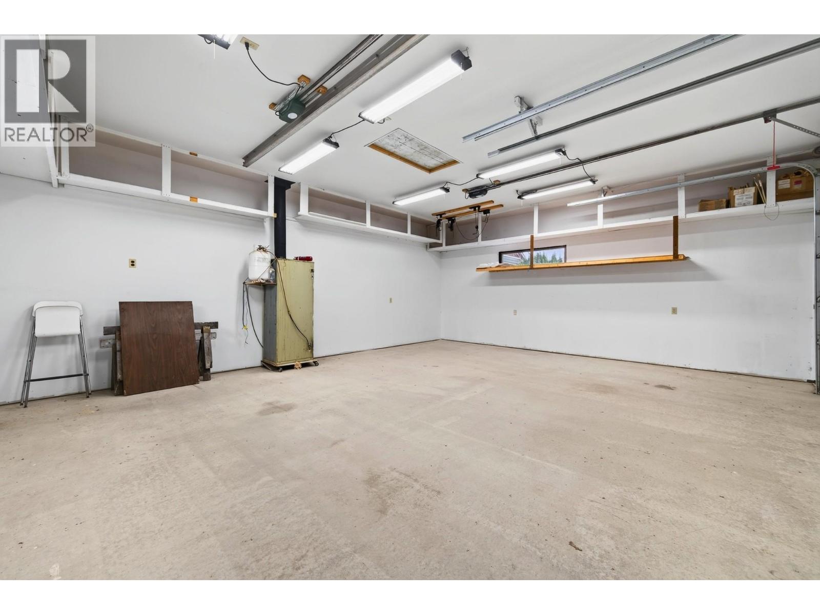828 Mcbride Street, Kamloops, British Columbia  V2B 5S3 - Photo 3 - 10402308