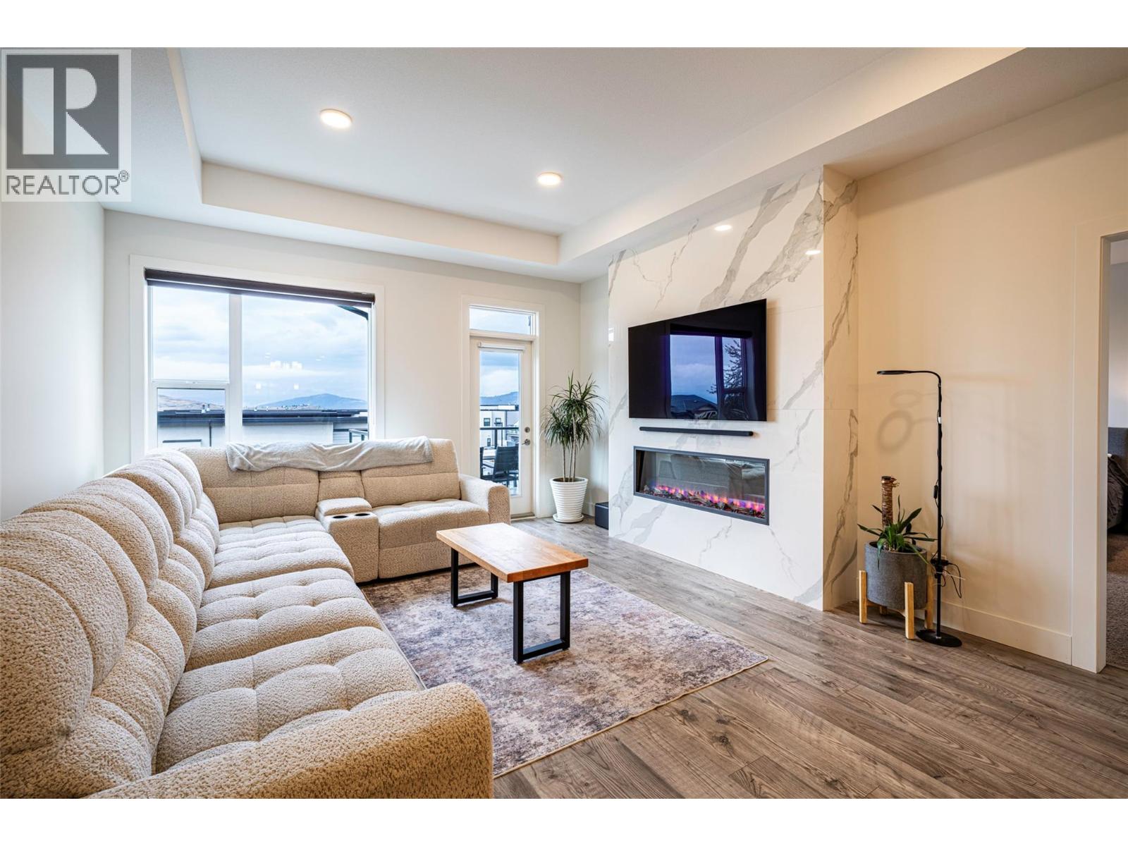 881 Mt.ida Drive, Vernon, British Columbia  V1B 4G1 - Photo 31 - 10402262
