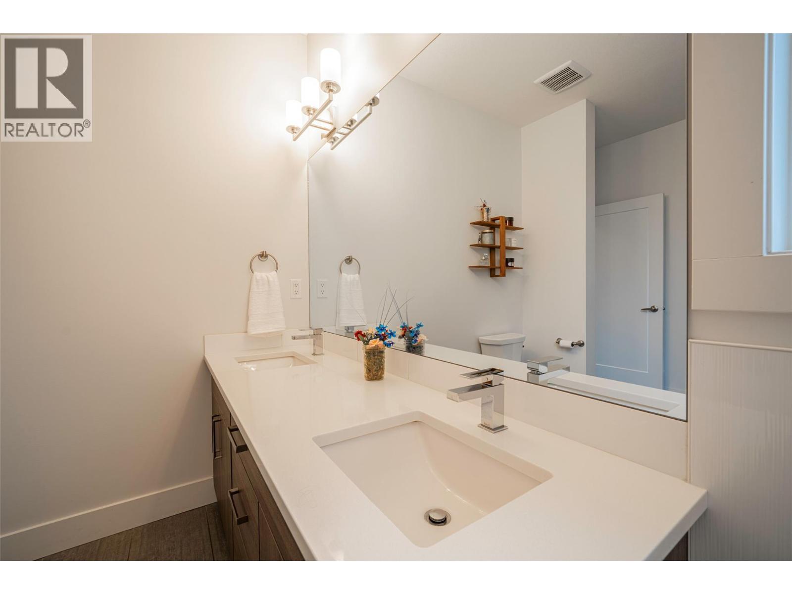 881 Mt.ida Drive, Vernon, British Columbia  V1B 4G1 - Photo 42 - 10402262