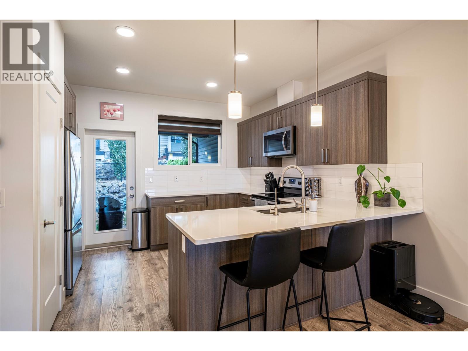 881 Mt.ida Drive, Vernon, British Columbia  V1B 4G1 - Photo 44 - 10402262