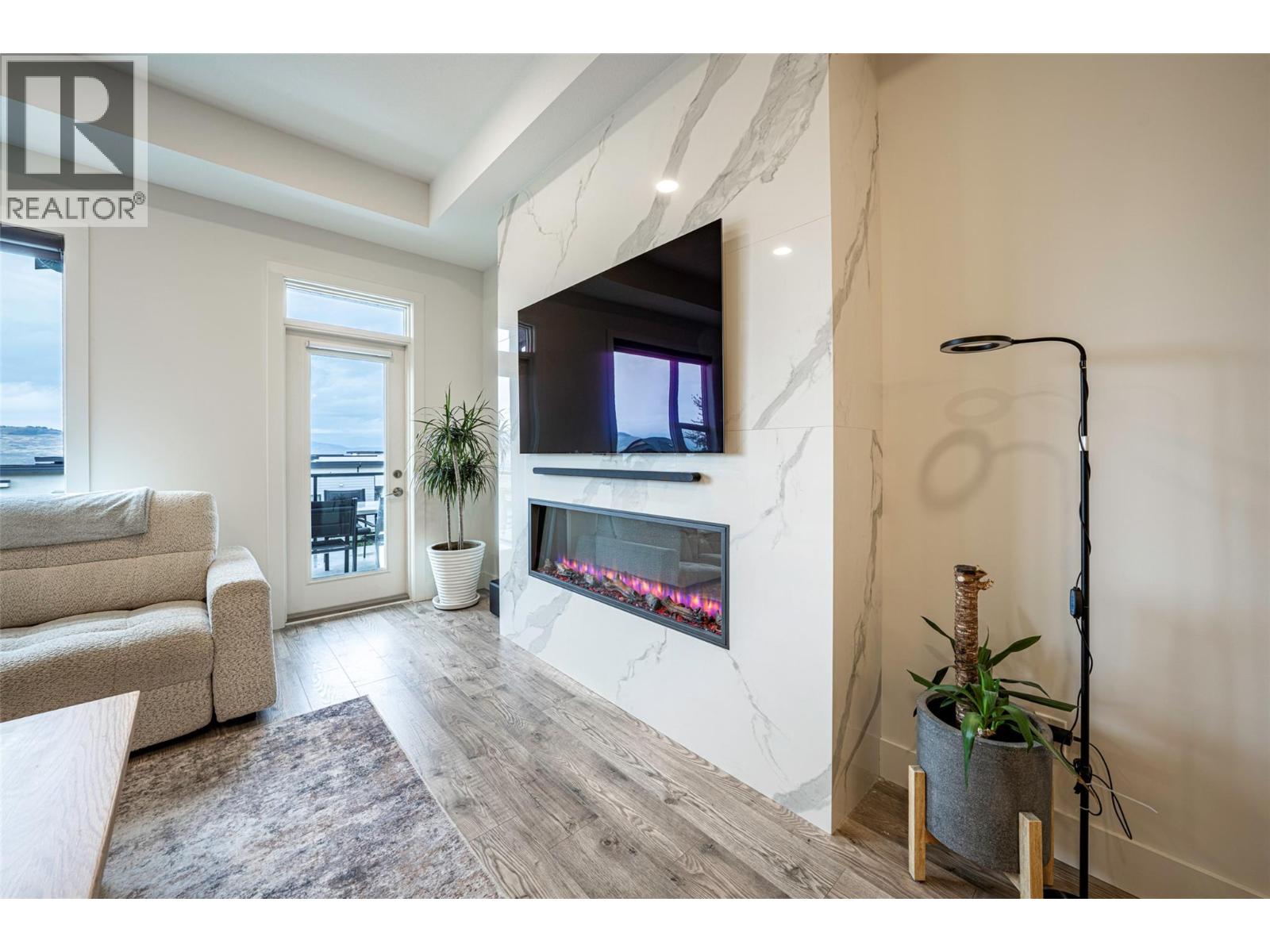 881 Mt.ida Drive, Vernon, British Columbia  V1B 4G1 - Photo 77 - 10402262