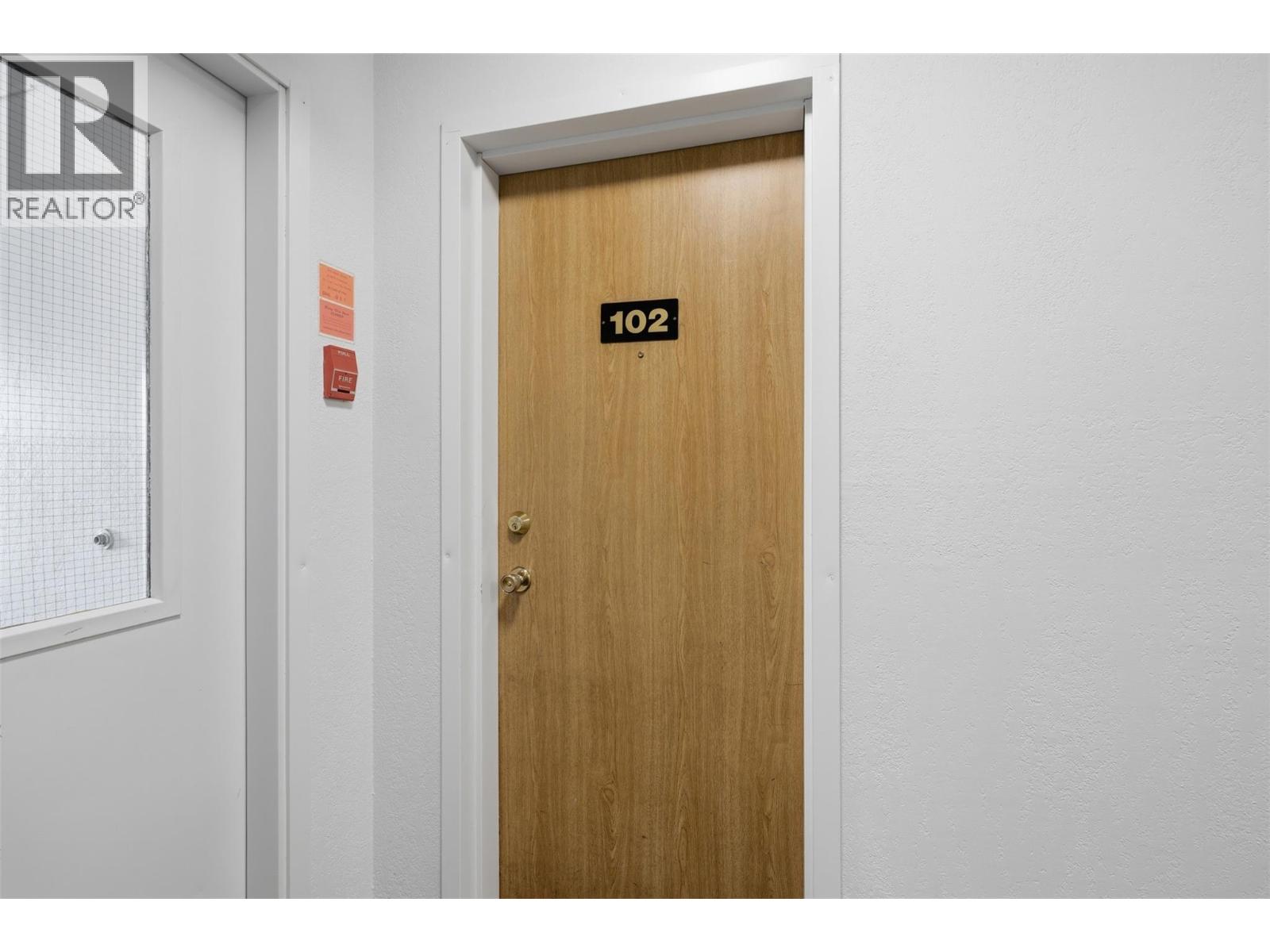 44 Whiteshield Crescent S Unit# 102, Kamloops, British Columbia  V2E 2J1 - Photo 2 - 10402577