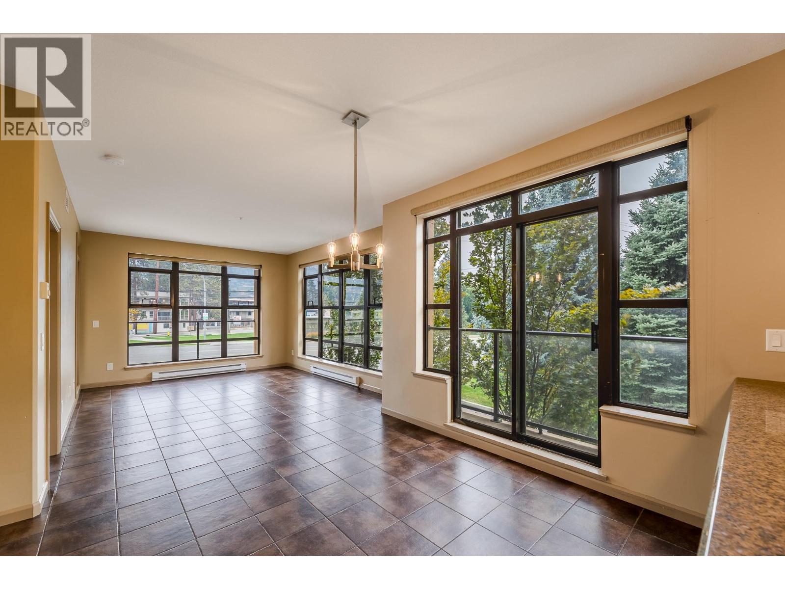 3589 Skaha Lake Road Unit# 204, Penticton, British Columbia  V2A 7K2 - Photo 7 - 10402551