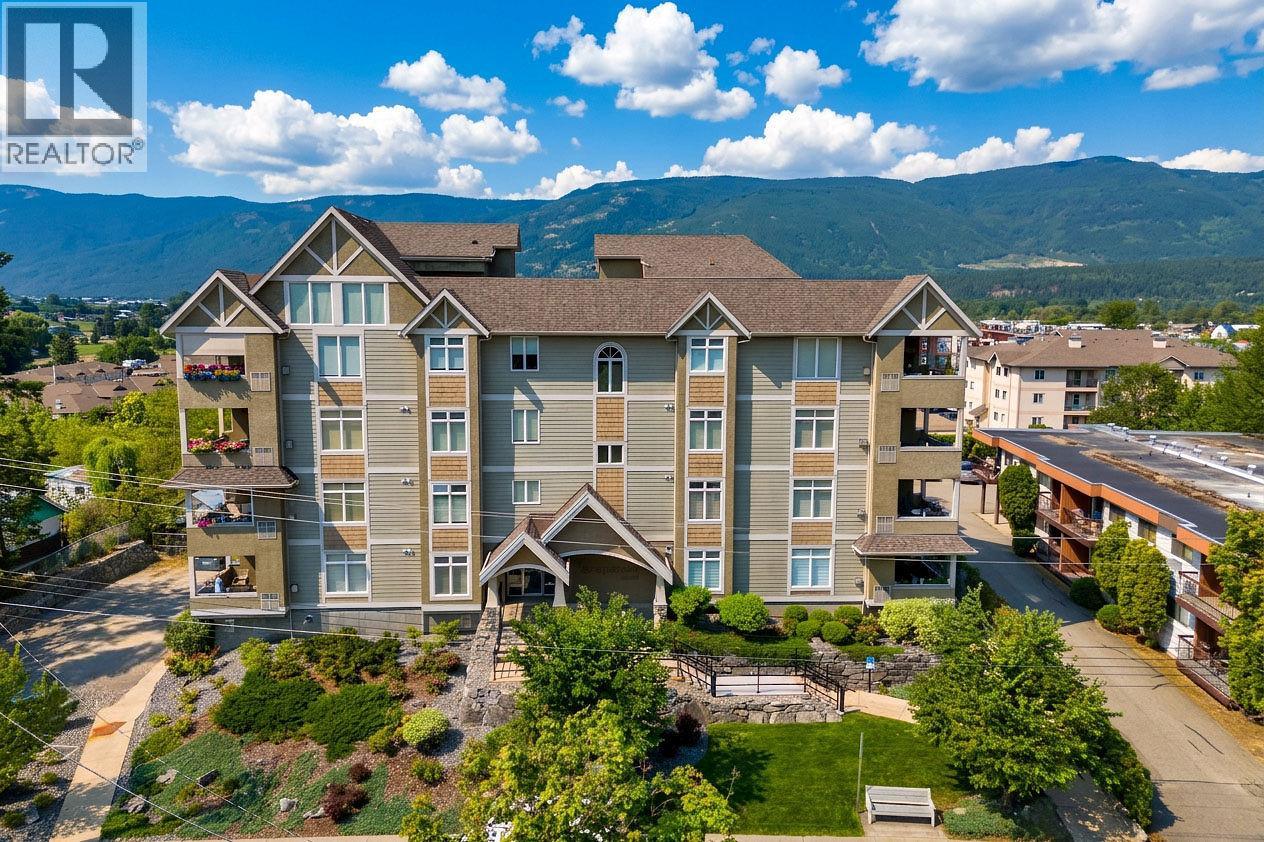611 Shuswap Street Sw Unit# 202, Salmon Arm, British Columbia  V1E 0A2 - Photo 1 - 10402425
