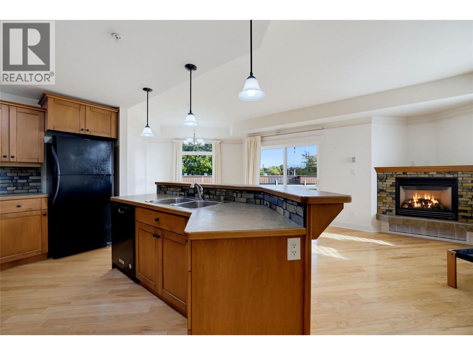 611 Shuswap Street Sw Unit# 202, Salmon Arm, British Columbia  V1E 0A2 - Photo 13 - 10402425