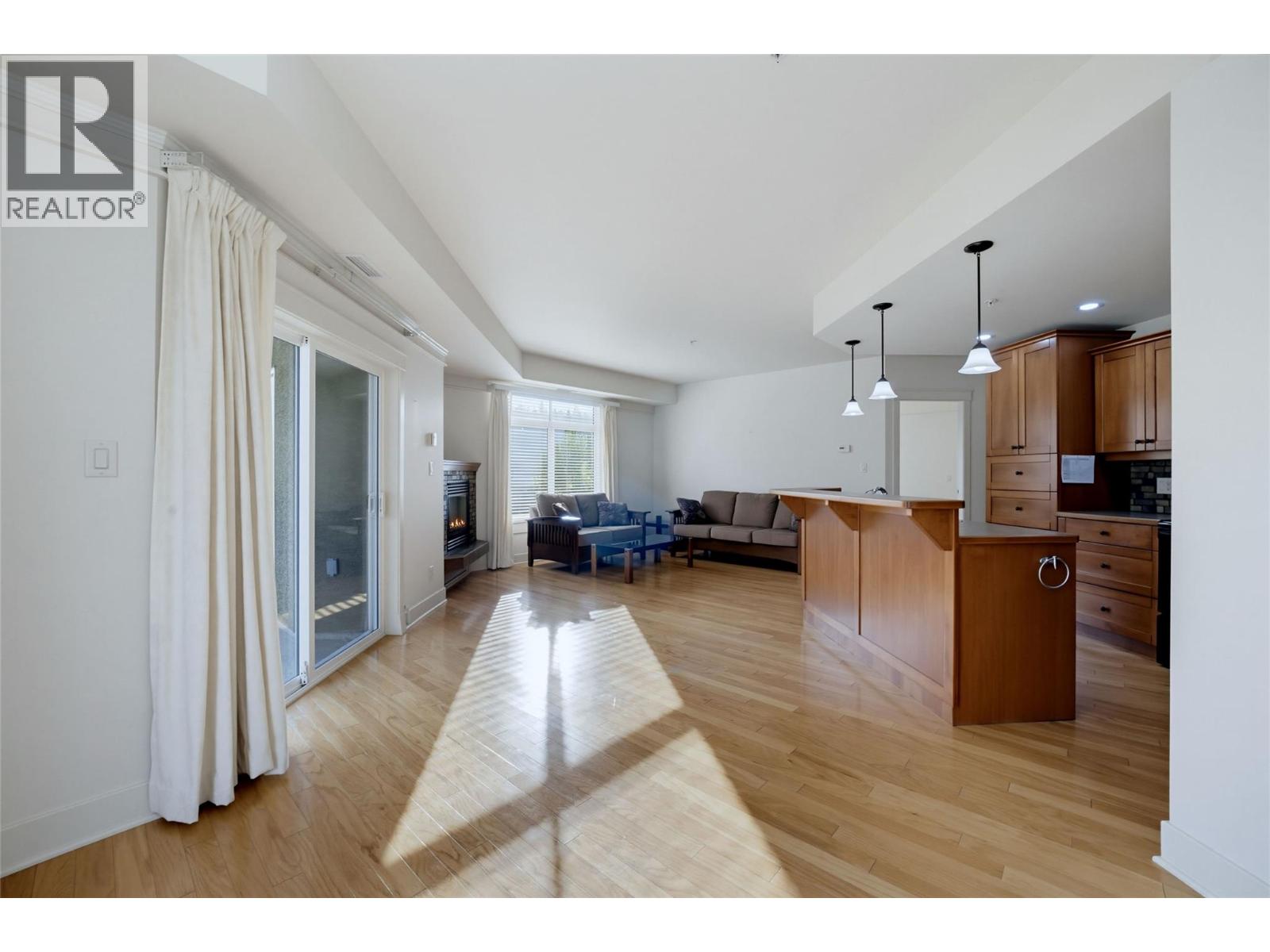 611 Shuswap Street Sw Unit# 202, Salmon Arm, British Columbia  V1E 0A2 - Photo 14 - 10402425