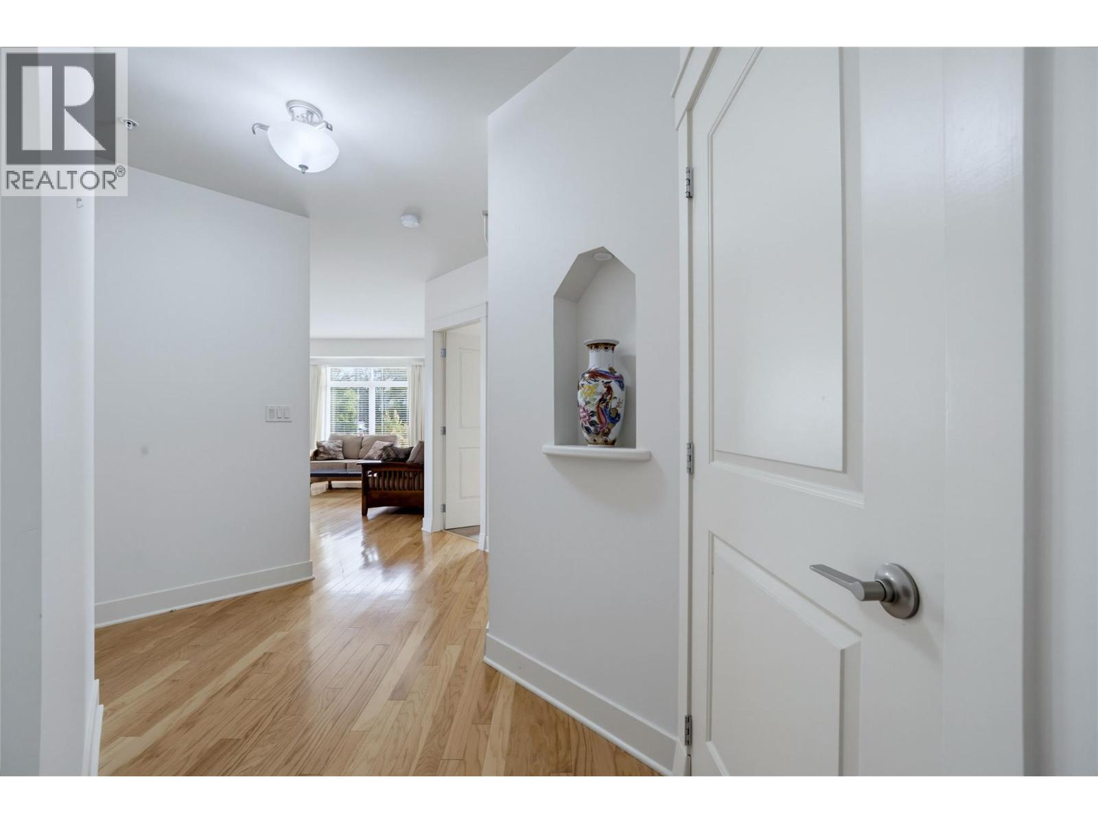611 Shuswap Street Sw Unit# 202, Salmon Arm, British Columbia  V1E 0A2 - Photo 32 - 10402425