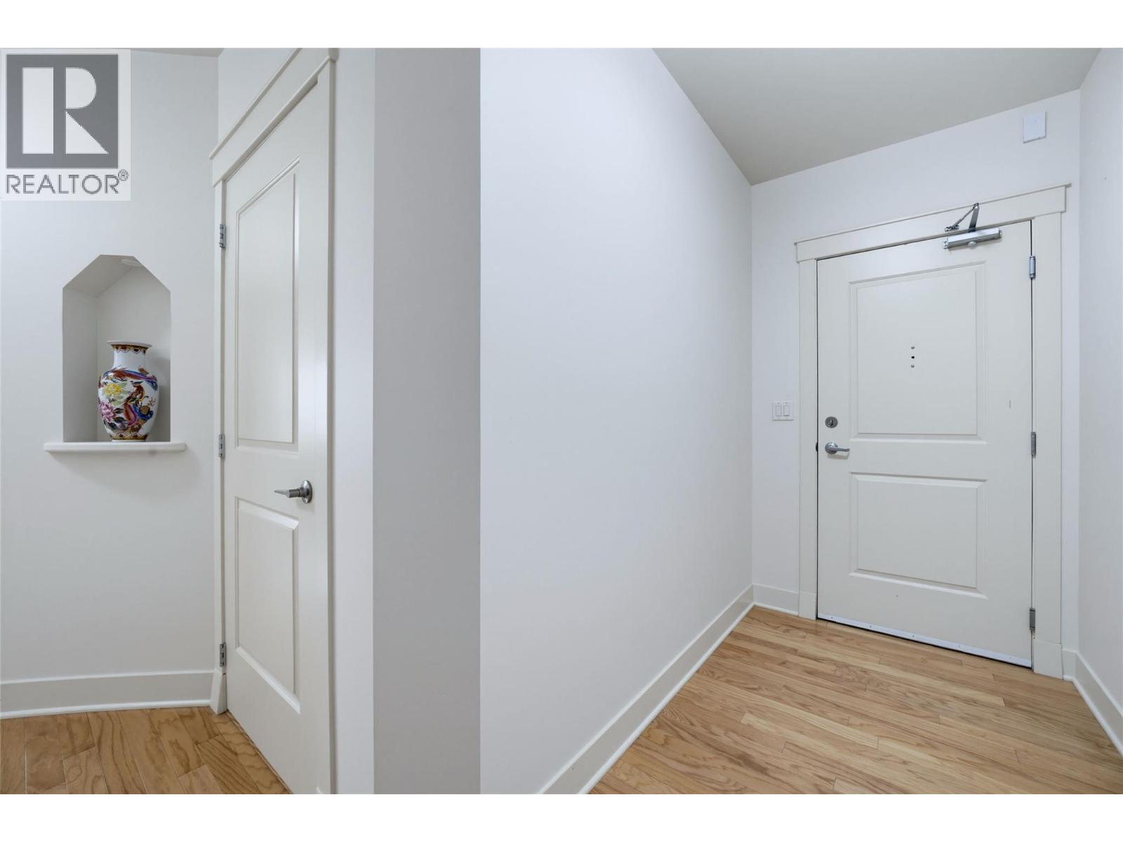 611 Shuswap Street Sw Unit# 202, Salmon Arm, British Columbia  V1E 0A2 - Photo 34 - 10402425
