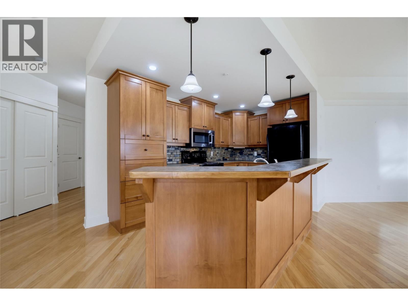 611 Shuswap Street Sw Unit# 202, Salmon Arm, British Columbia  V1E 0A2 - Photo 9 - 10402425
