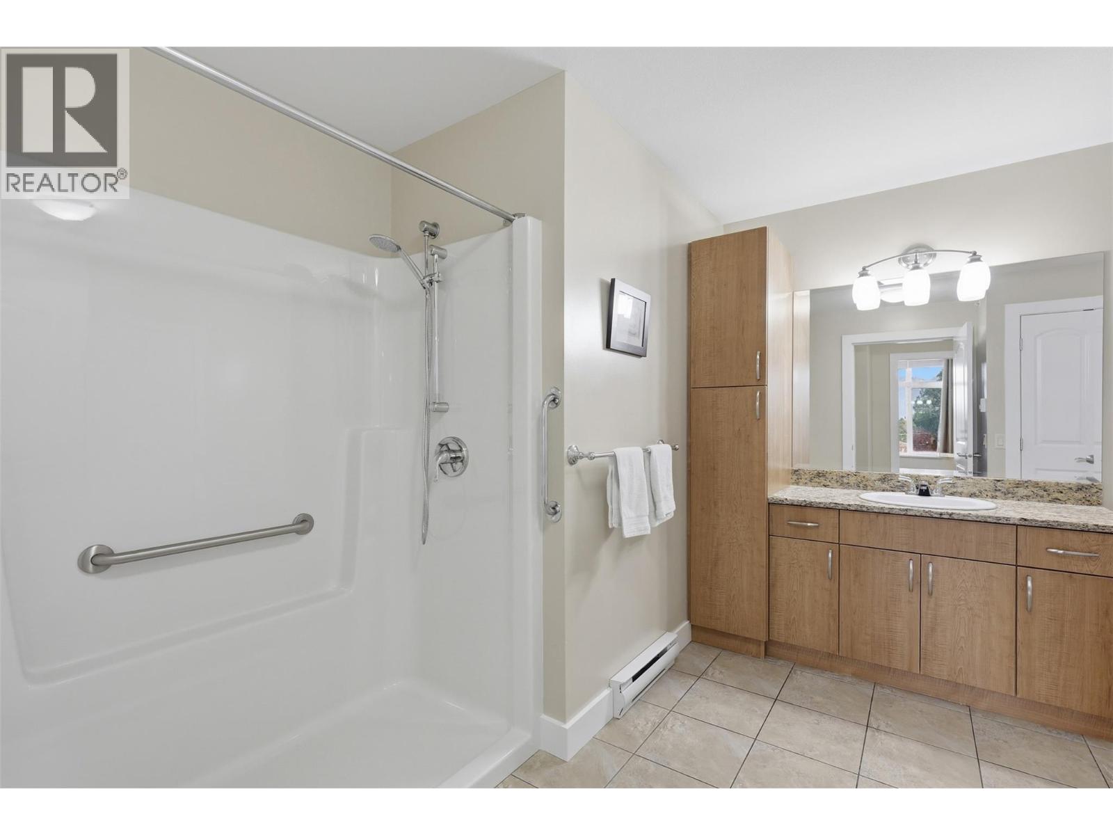 760 Mayfair Street Unit# 301, Kamloops, British Columbia  V2B 0E5 - Photo 18 - 10402581