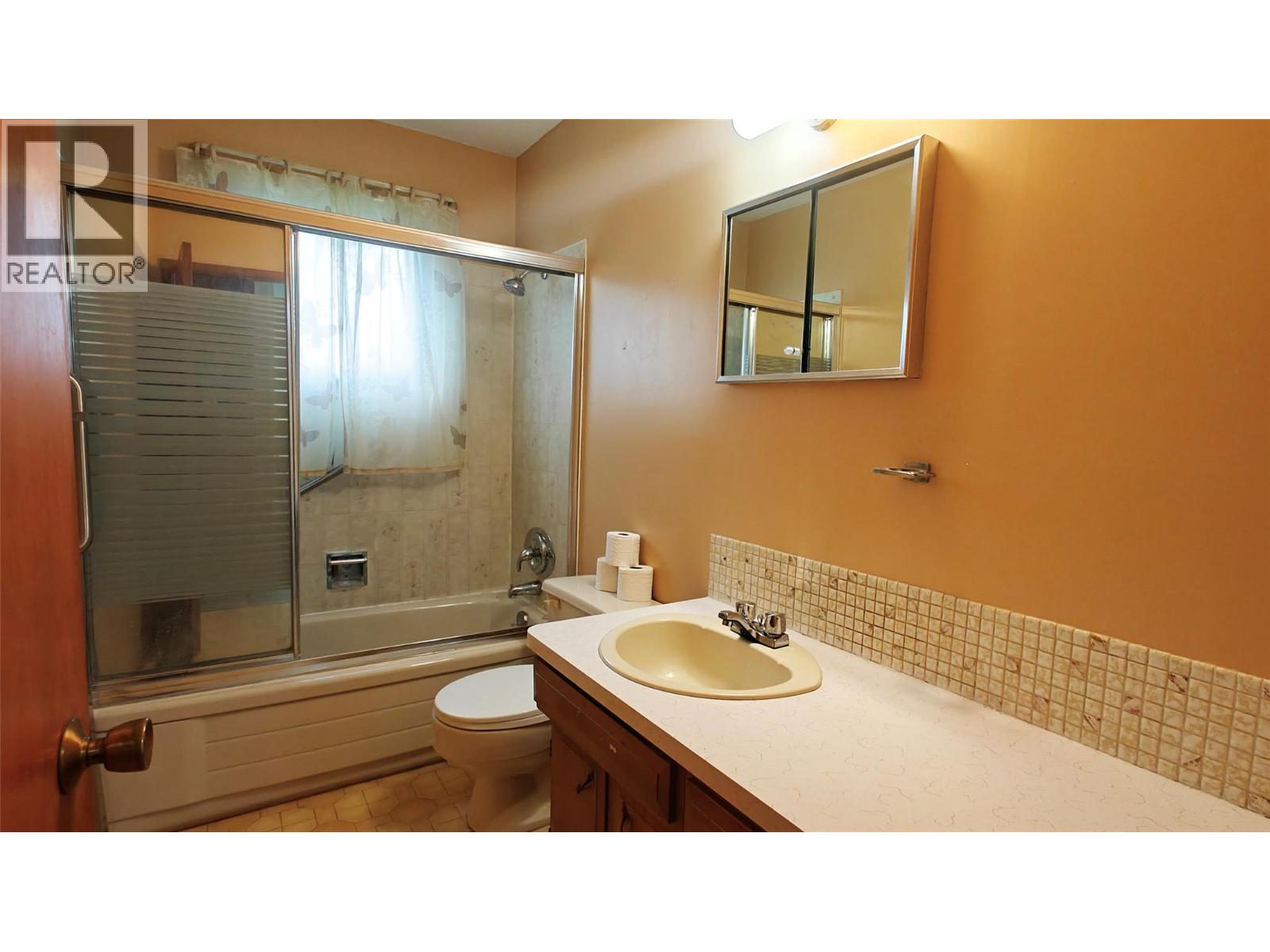 610 7th Avenue, Montrose, British Columbia  V0G 1P0 - Photo 22 - 10402300