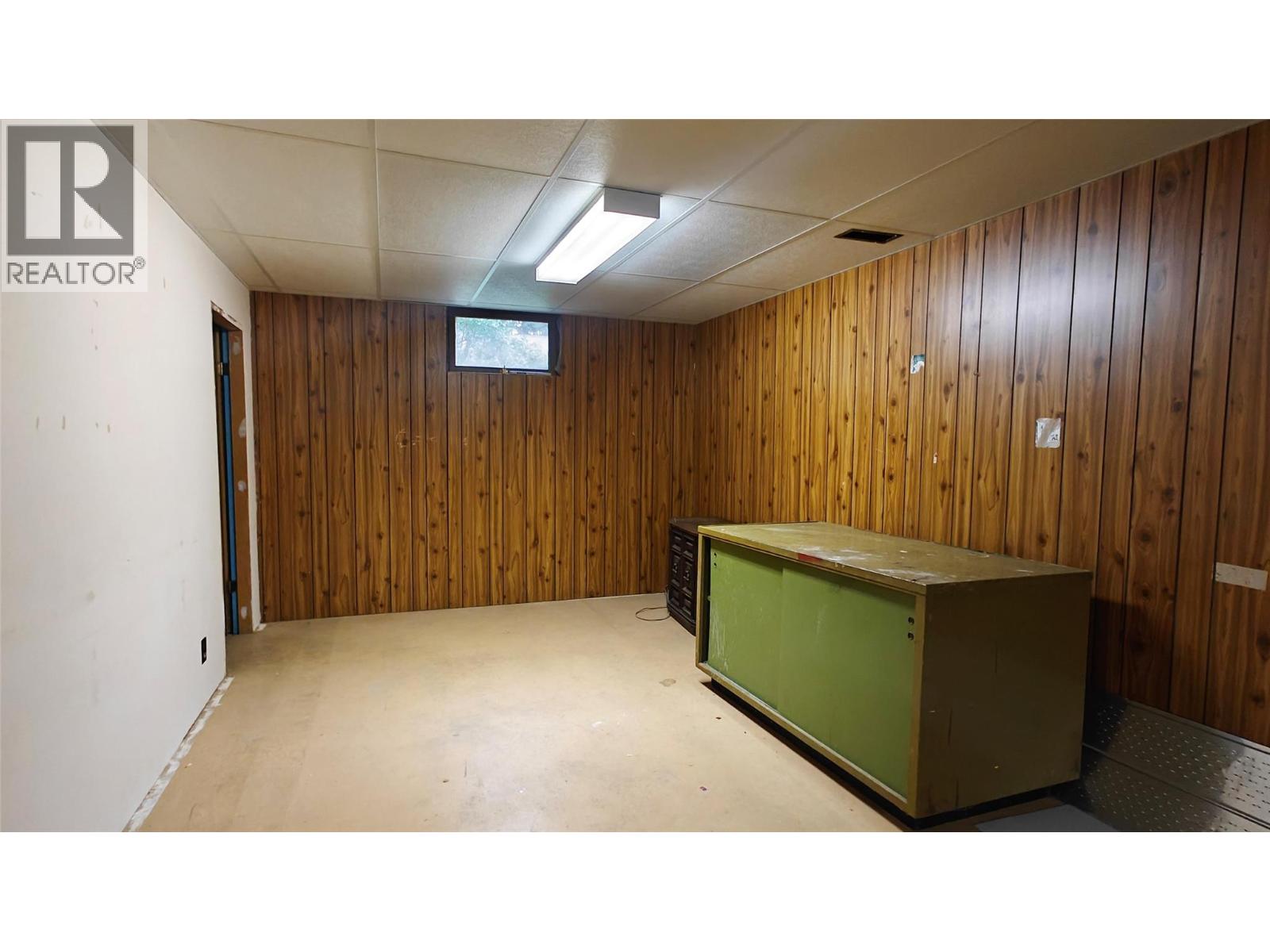 610 7th Avenue, Montrose, British Columbia  V0G 1P0 - Photo 24 - 10402300