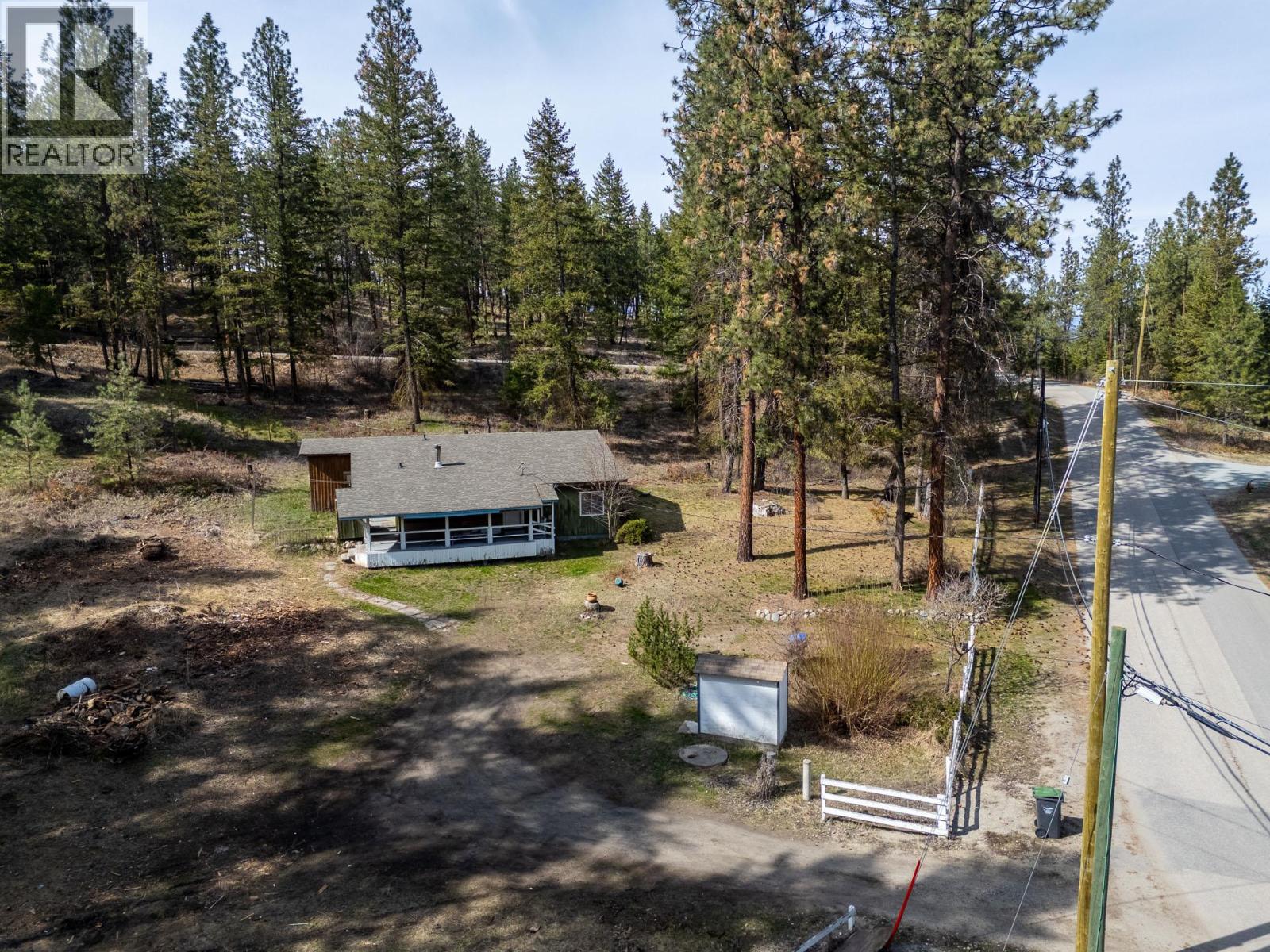 3525 Mathews Road, Kelowna, British Columbia  V1W 4C6 - Photo 2 - 10402569