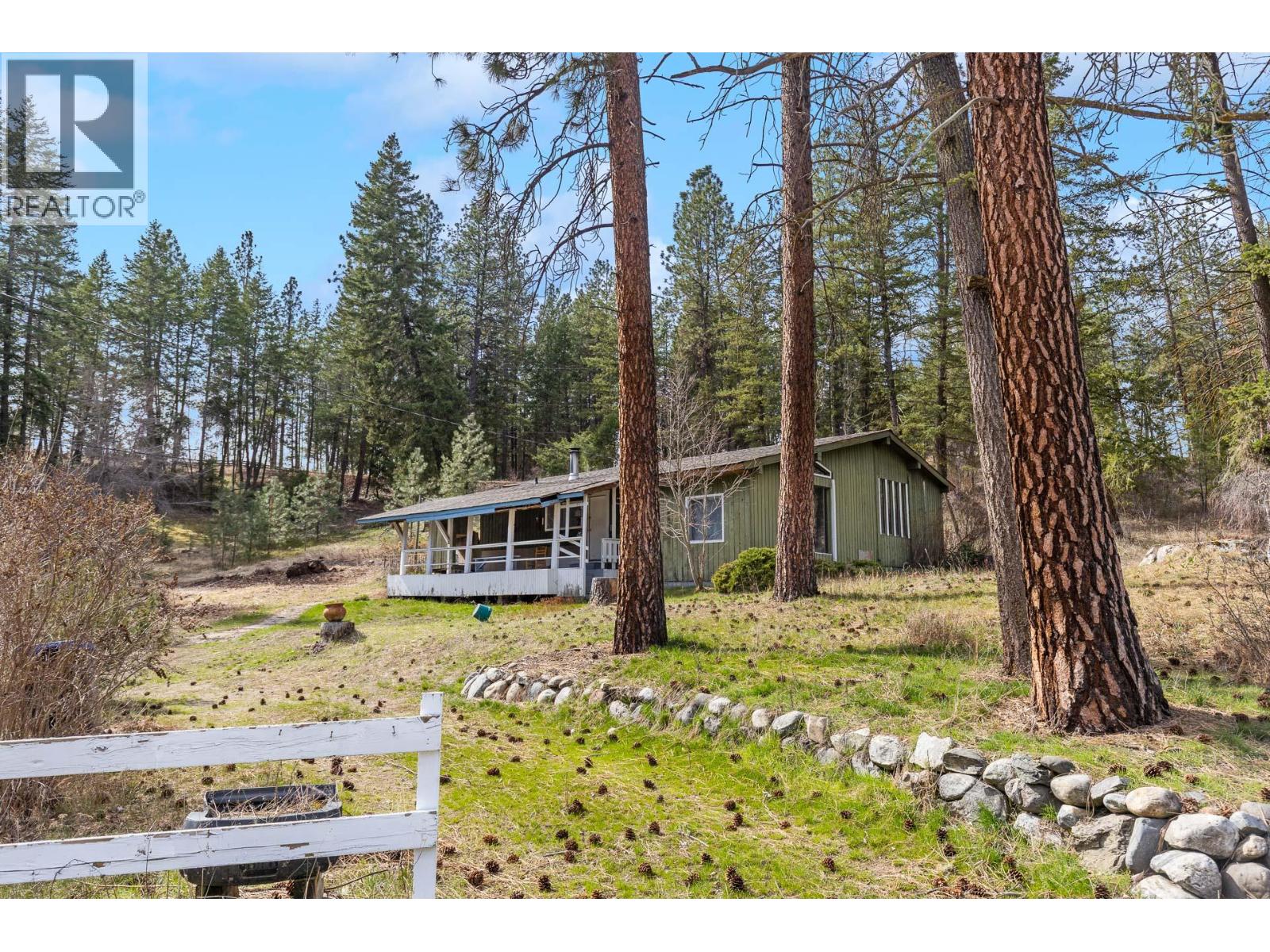 3525 Mathews Road, Kelowna, British Columbia  V1W 4C6 - Photo 3 - 10402569