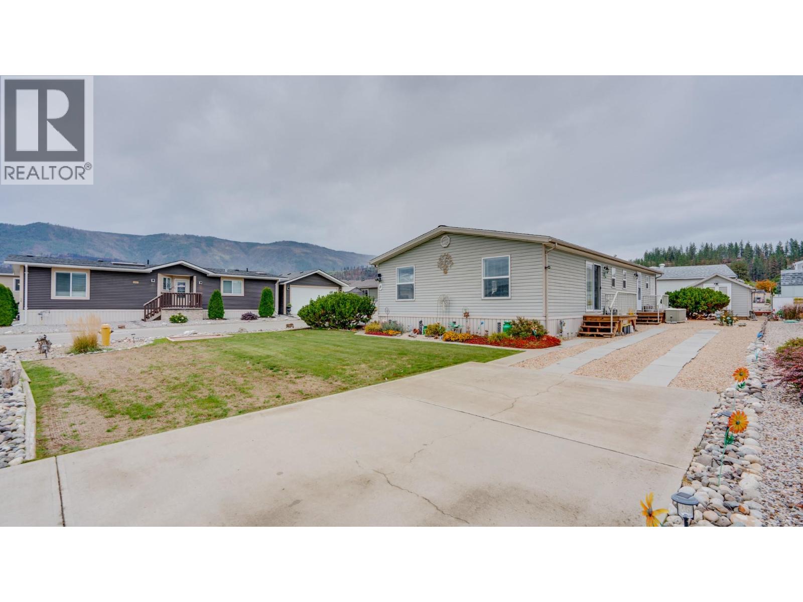 12560 Westside Road Unit# 15, Vernon, British Columbia  V1H 1S9 - Photo 3 - 10402397