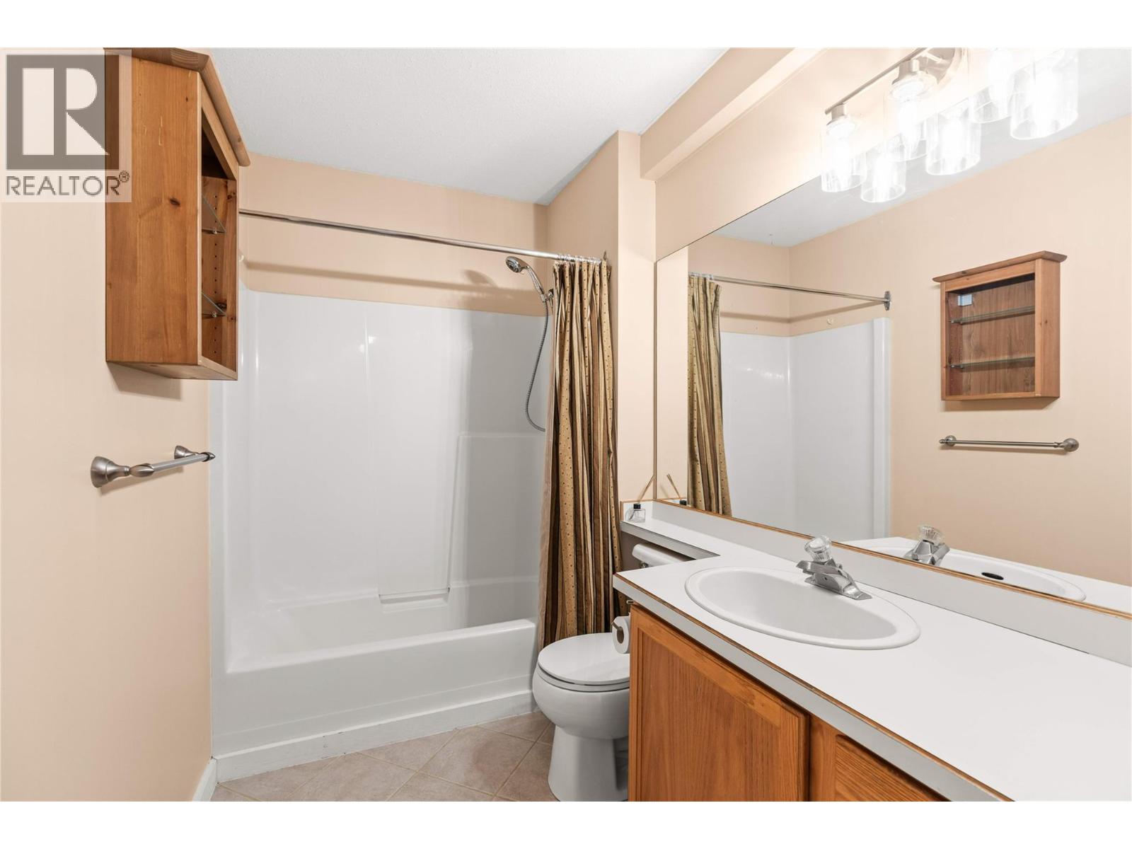 2435 Pleasant Valley Road Unit# 206, Armstrong, British Columbia  V4Y 2A3 - Photo 18 - 10402183