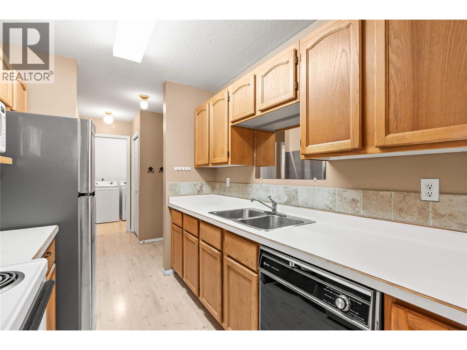 2435 Pleasant Valley Road Unit# 206, Armstrong, British Columbia  V4Y 2A3 - Photo 8 - 10402183