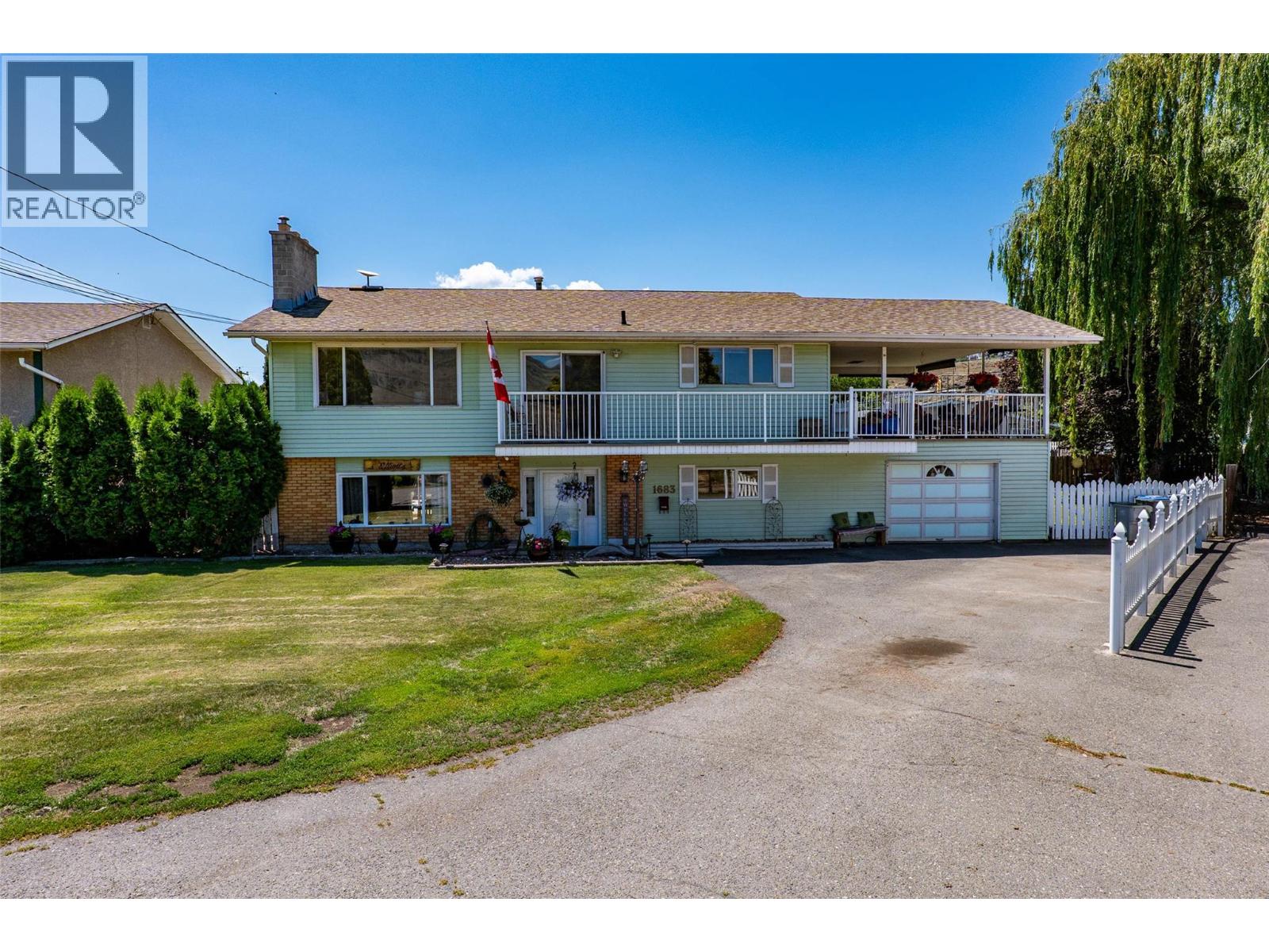 1683 Sheridan Drive, Kamloops, British Columbia  V2B 6B1 - Photo 2 - 10402423