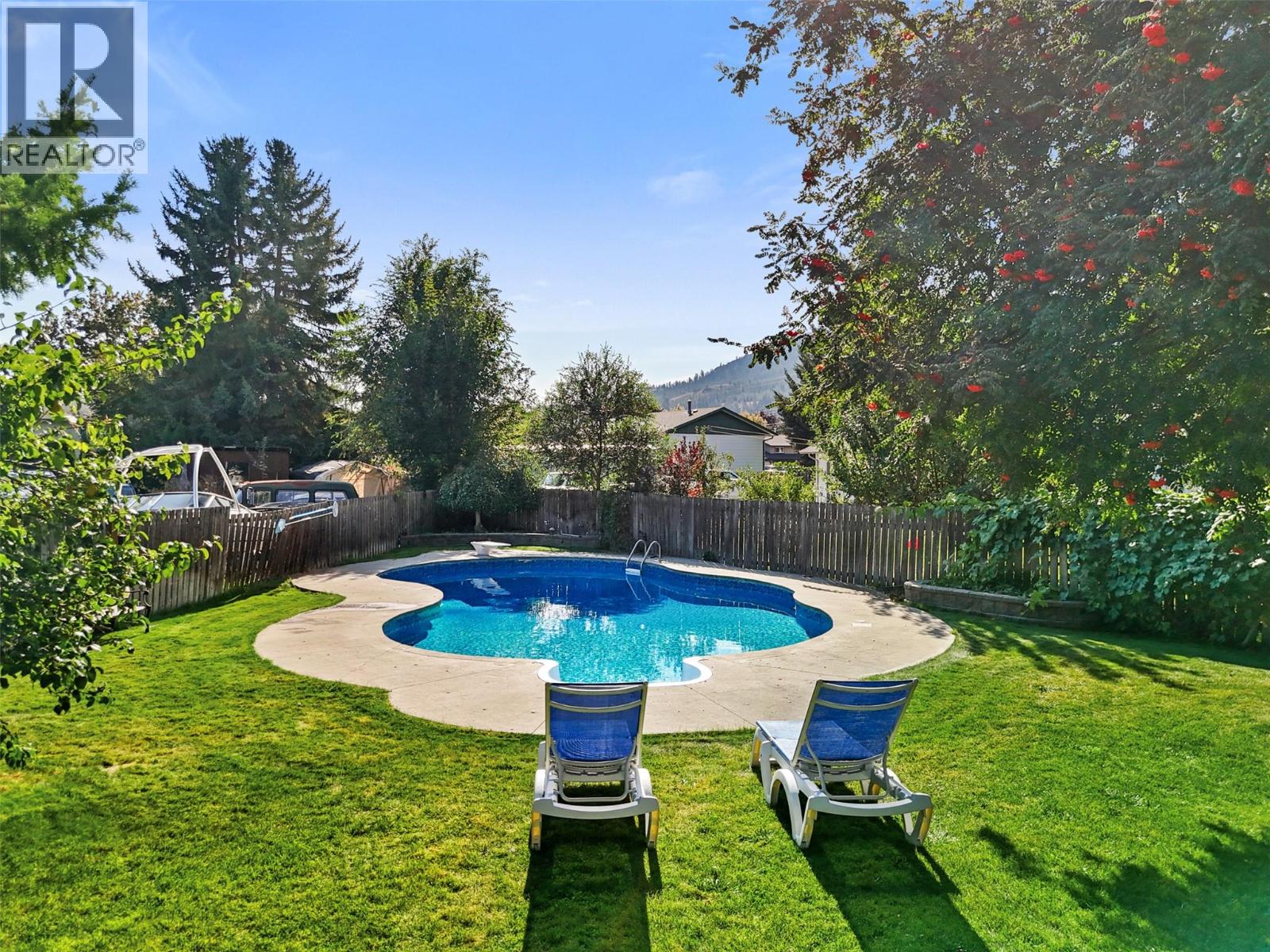 285 Huckleberry Place, Kamloops, British Columbia  V2H 1M4 - Photo 3 - 10402606
