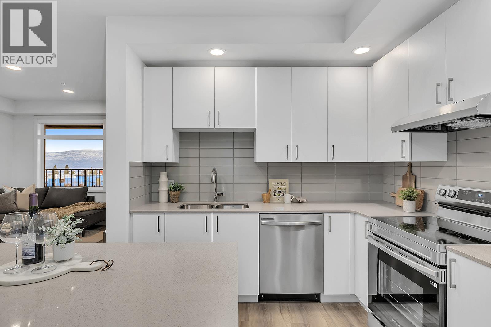 1057 Frost Road Unit# 301, Kelowna, British Columbia  V1W 0G8 - Photo 7 - 10402555