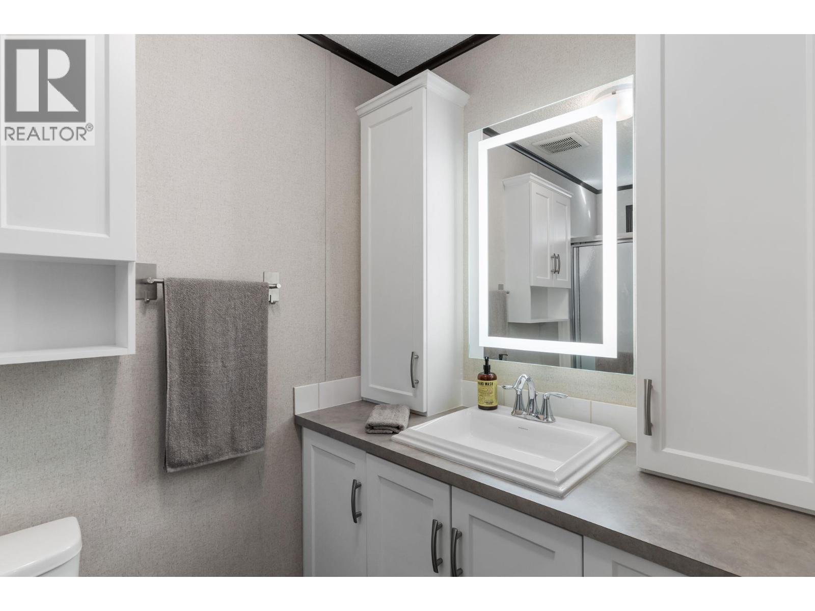 1699 Ross Road Unit# 201, West Kelowna, British Columbia  V1Z 1L8 - Photo 17 - 10402516