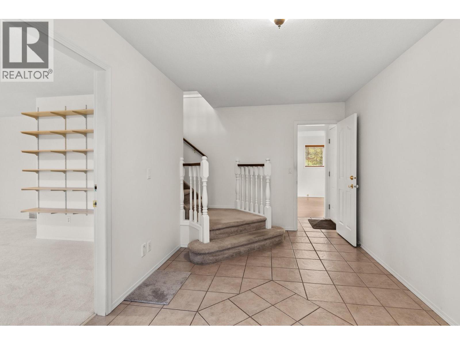 3608 Lever Court, Peachland, British Columbia  V0H 1X2 - Photo 5 - 10402245