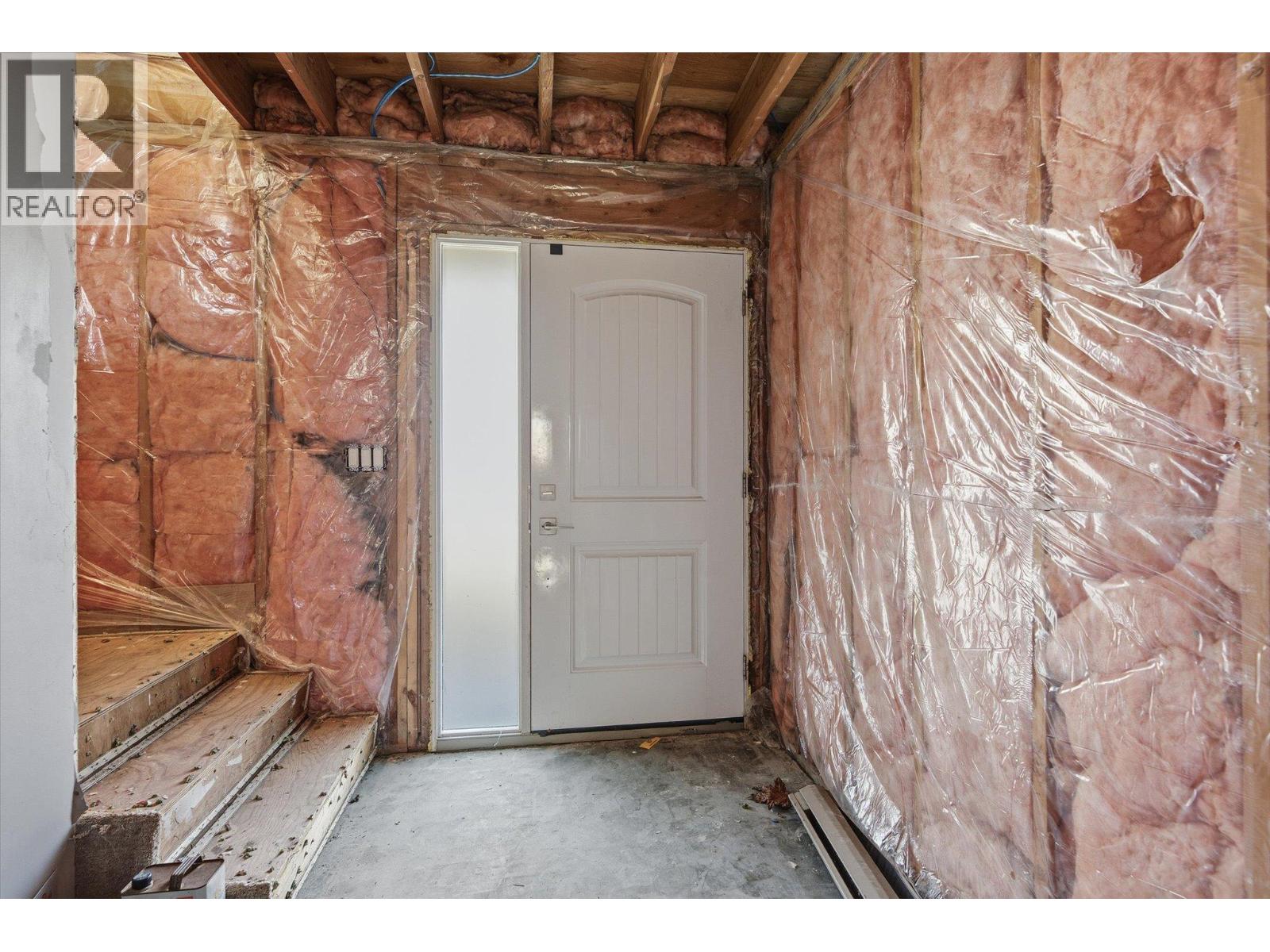 1011-1013 Lawson Avenue, Kelowna, British Columbia  V1Y 6T3 - Photo 44 - 10402492