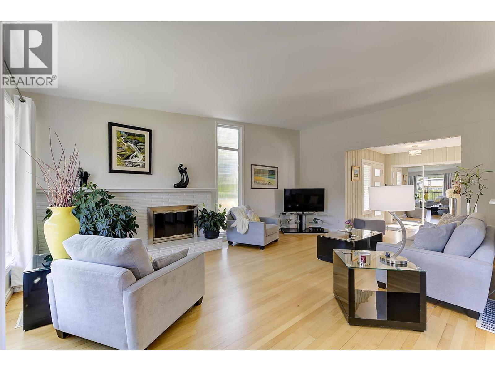 1296 Kelglen Crescent, Kelowna, British Columbia  V1Y 6K5 - Photo 1 - 10402025