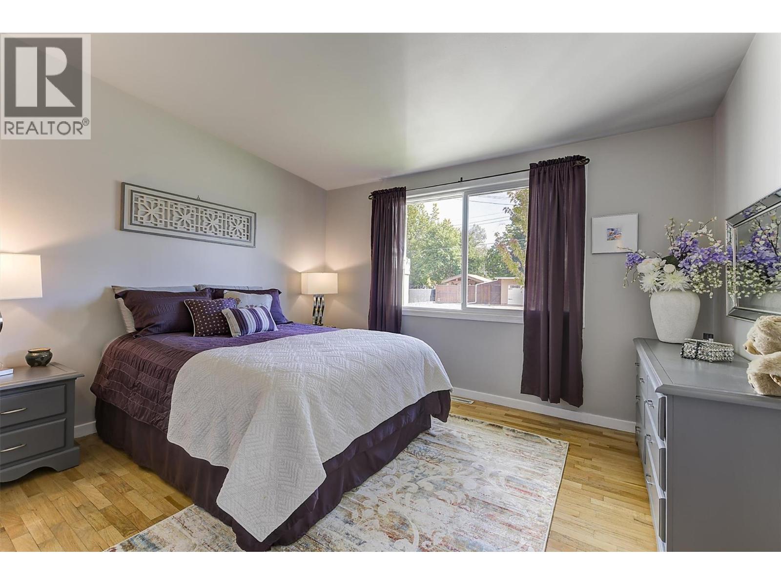 1296 Kelglen Crescent, Kelowna, British Columbia  V1Y 6K5 - Photo 25 - 10402025