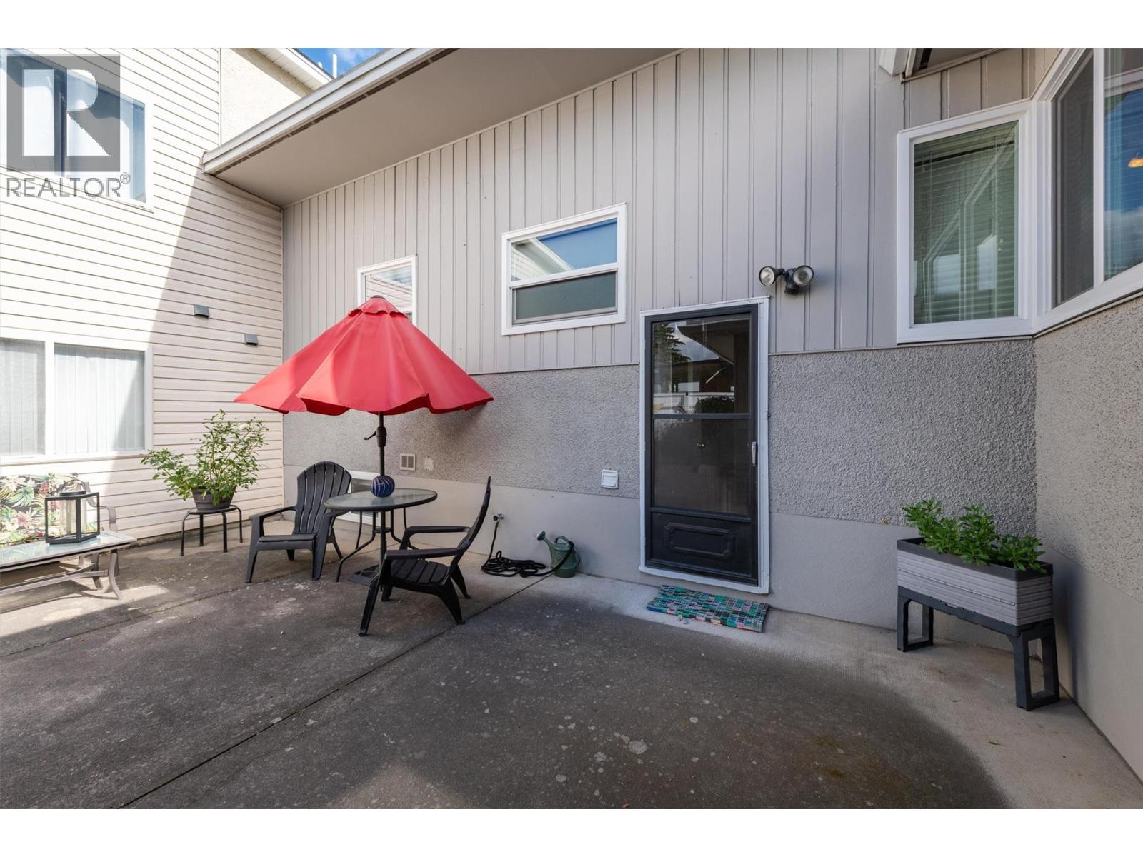 1296 Kelglen Crescent, Kelowna, British Columbia  V1Y 6K5 - Photo 35 - 10402025