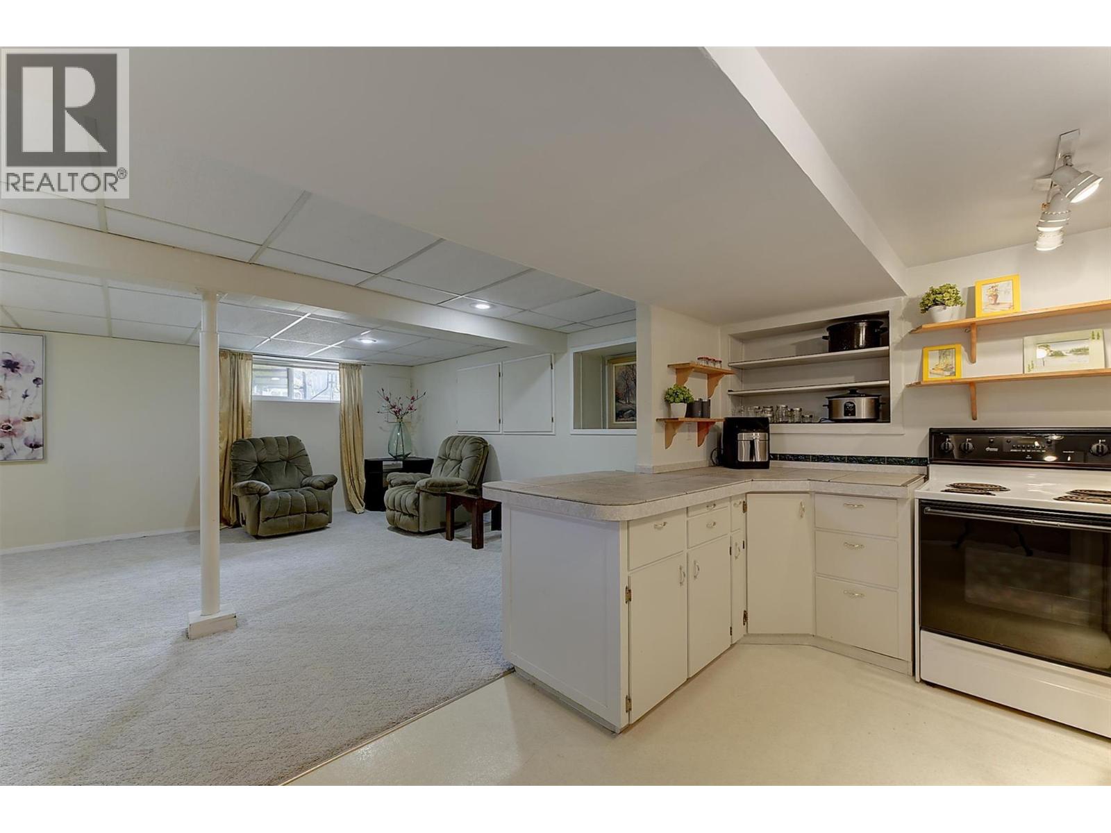 1296 Kelglen Crescent, Kelowna, British Columbia  V1Y 6K5 - Photo 38 - 10402025