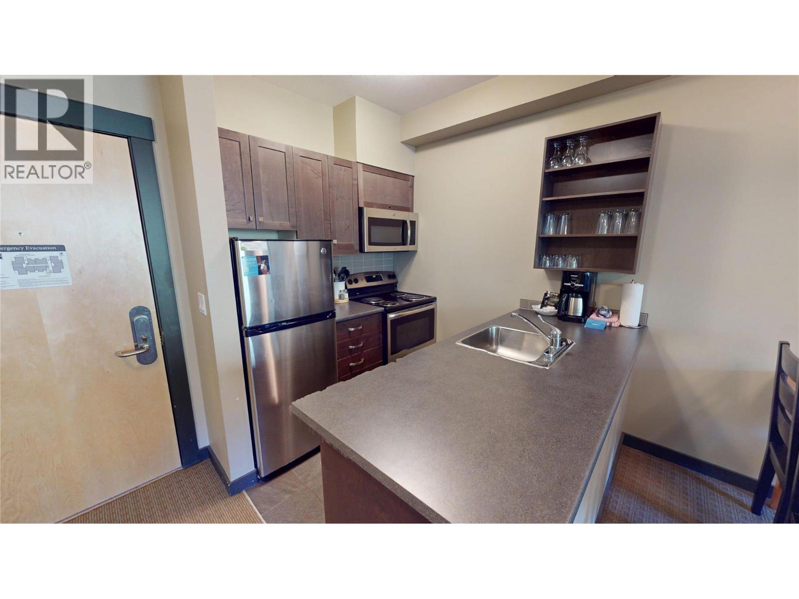 2064 Summit Drive Unit# 106, Panorama, British Columbia  V0A 1T0 - Photo 10 - 10402613