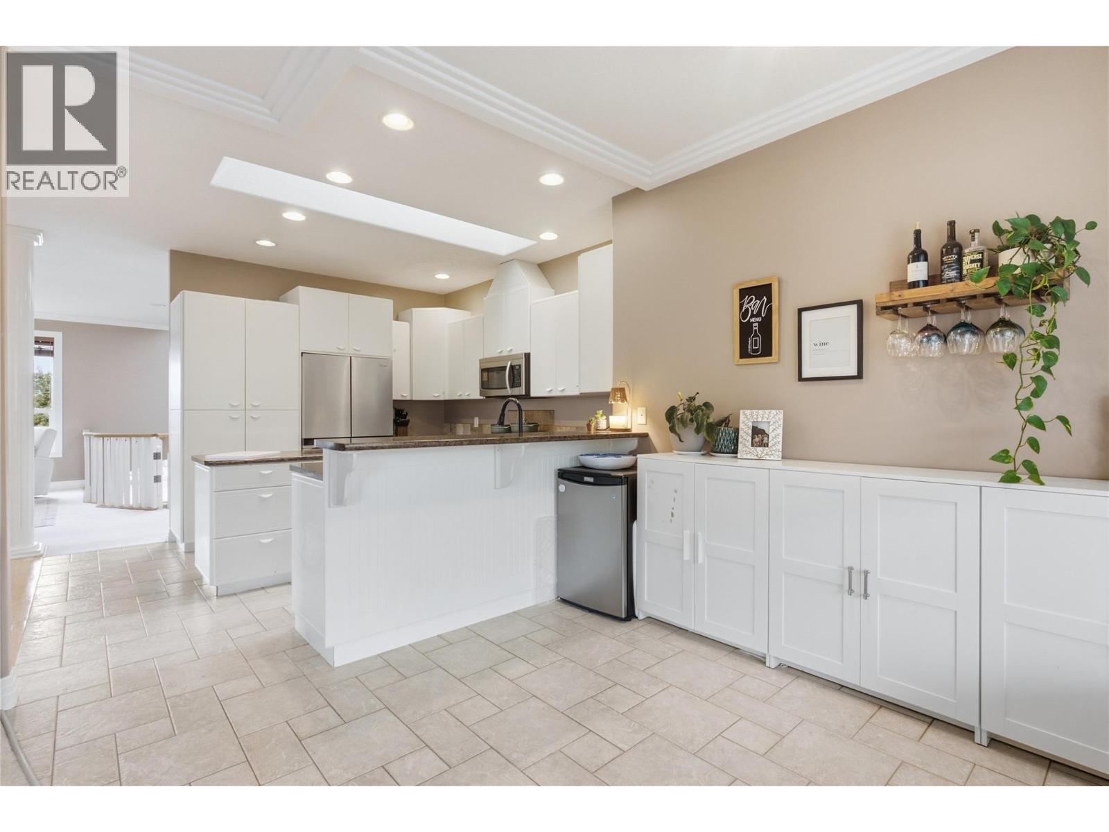 2025 Panorama Court, Kamloops, British Columbia  V2E 2S1 - Photo 24 - 10402585