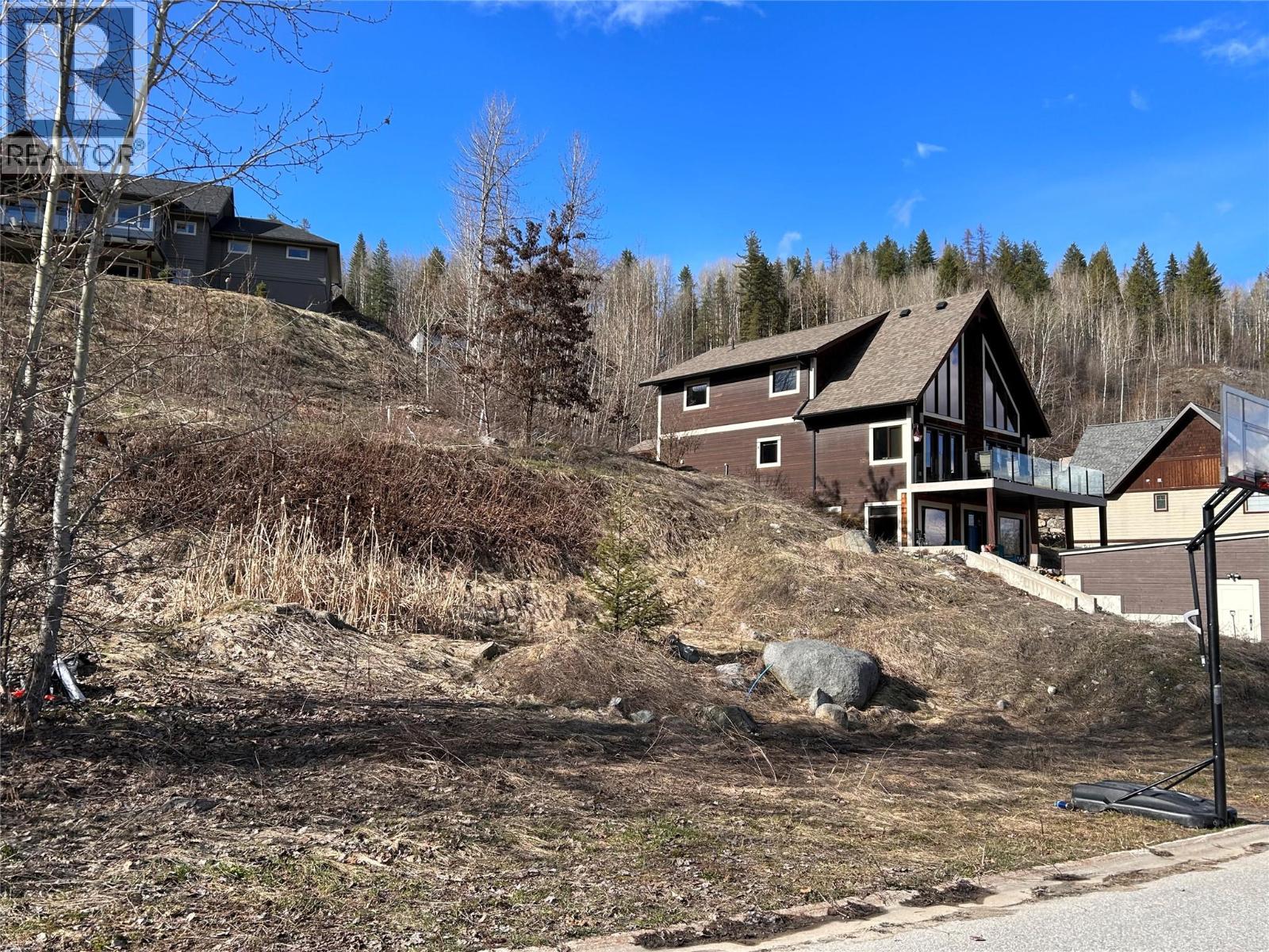 806 White Tail Drive, Rossland, British Columbia  V0G 1Y0 - Photo 1 - 10402487