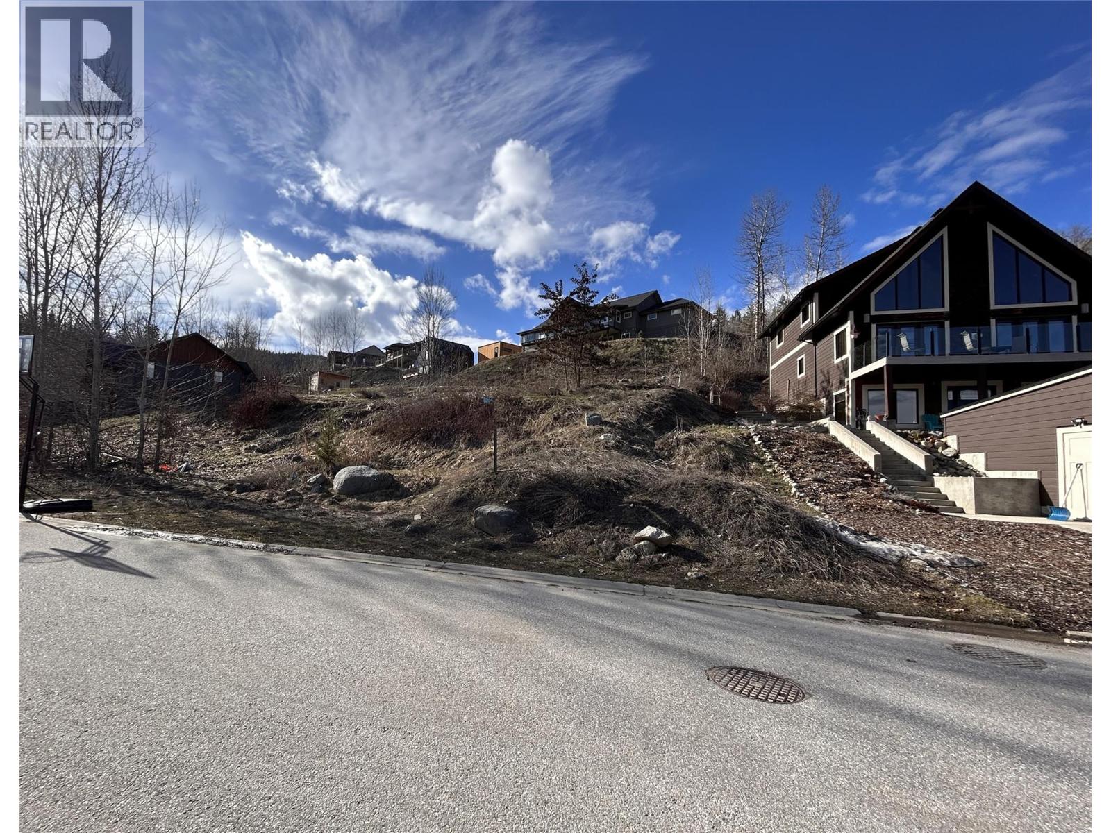 806 White Tail Drive, Rossland, British Columbia  V0G 1Y0 - Photo 11 - 10402487