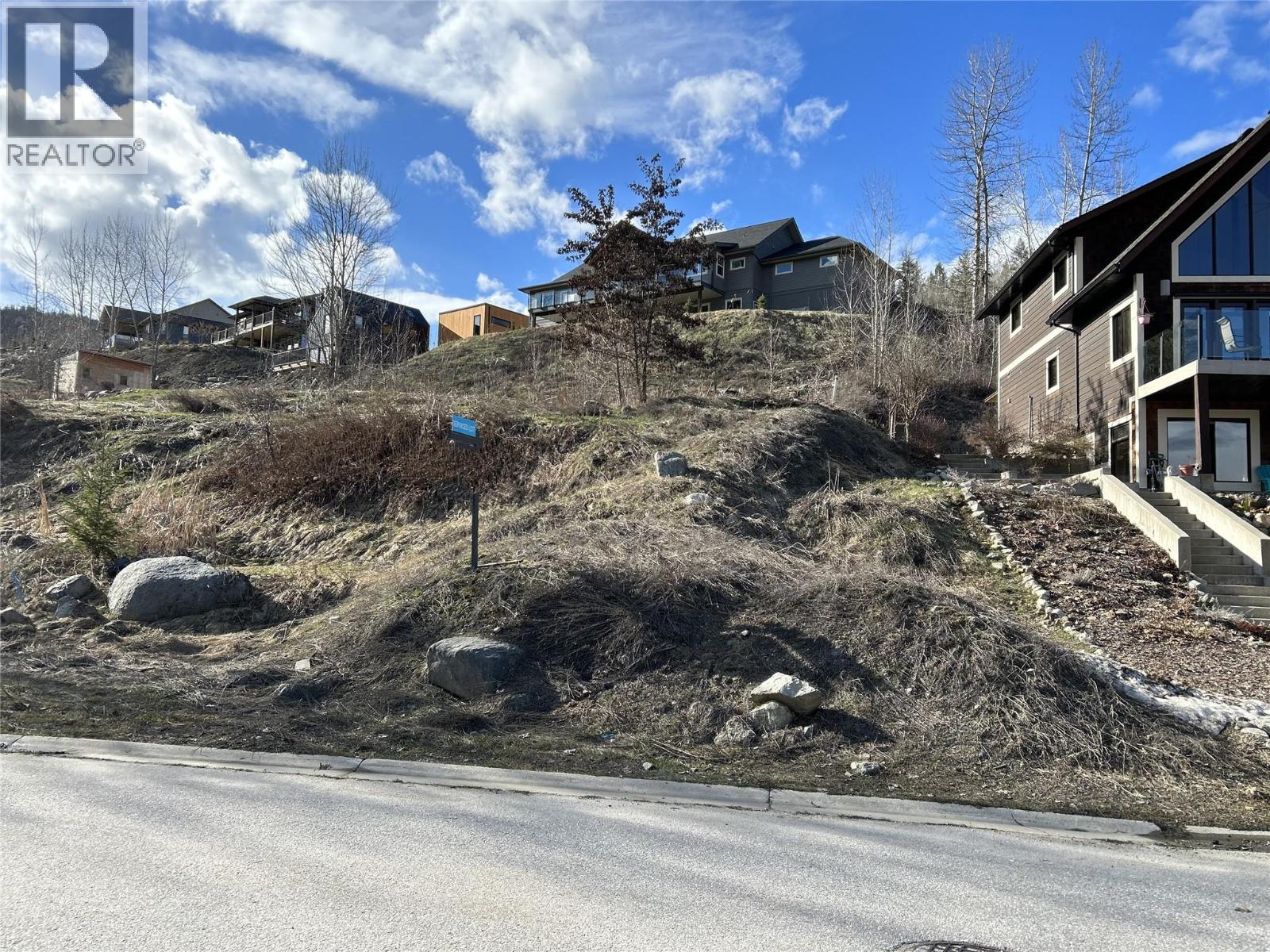 806 White Tail Drive, Rossland, British Columbia  V0G 1Y0 - Photo 3 - 10402487