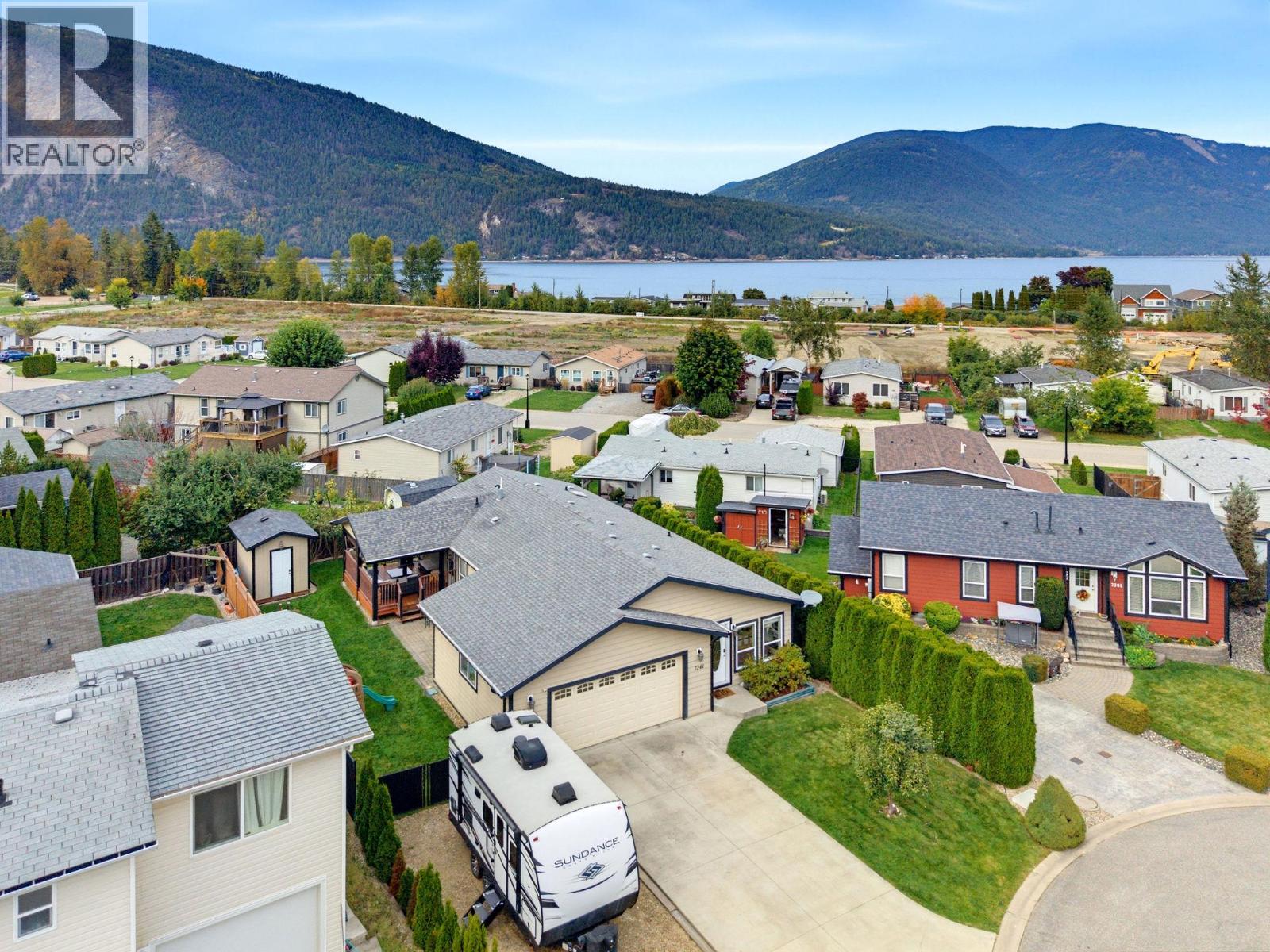 7241 46 Street Ne, Salmon Arm, British Columbia  V0E 1K0 - Photo 3 - 10402472