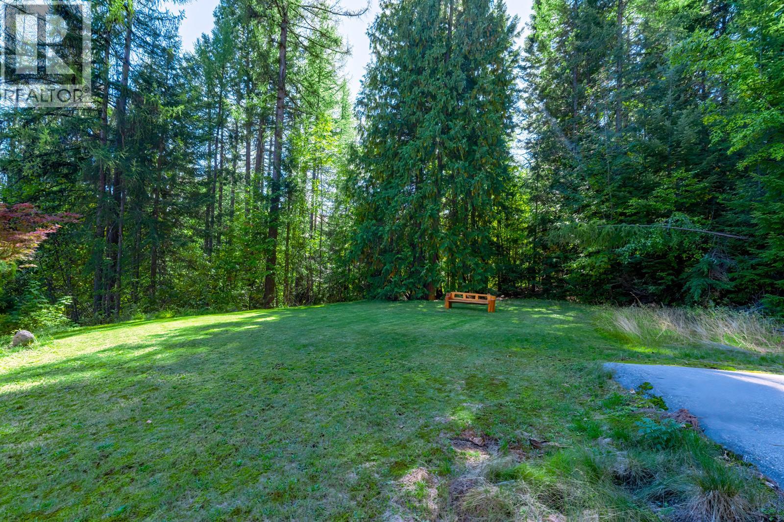 807 Spokane Street, Rossland, British Columbia  V0G 1Y0 - Photo 19 - 10401385