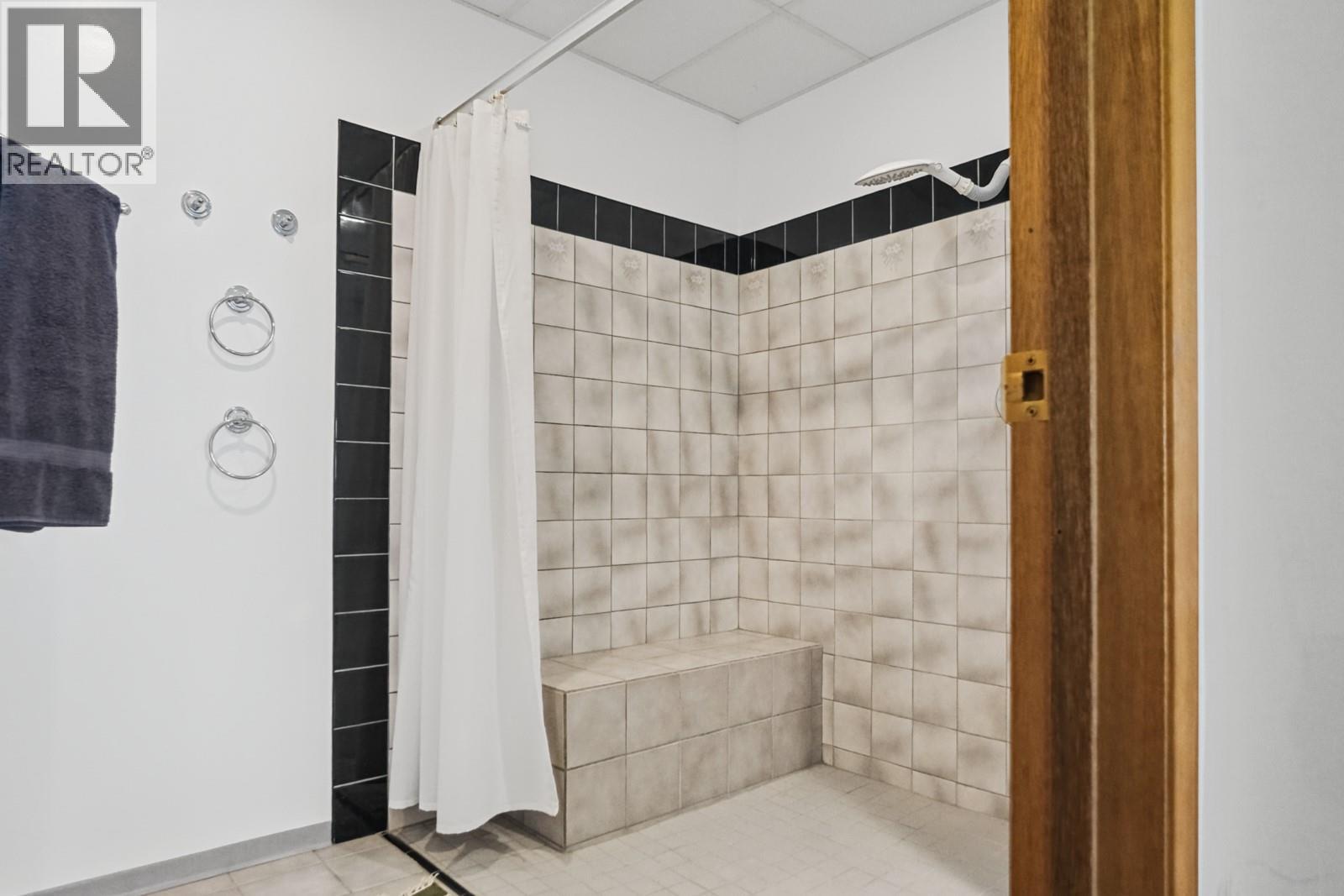 807 Spokane Street, Rossland, British Columbia  V0G 1Y0 - Photo 54 - 10401385