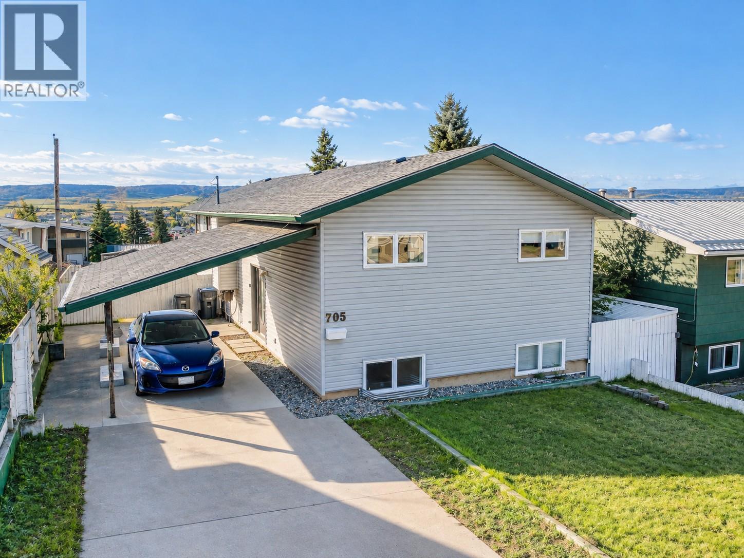 705 99 Avenue, Dawson Creek, British Columbia  V1G 1T5 - Photo 1 - 10402631